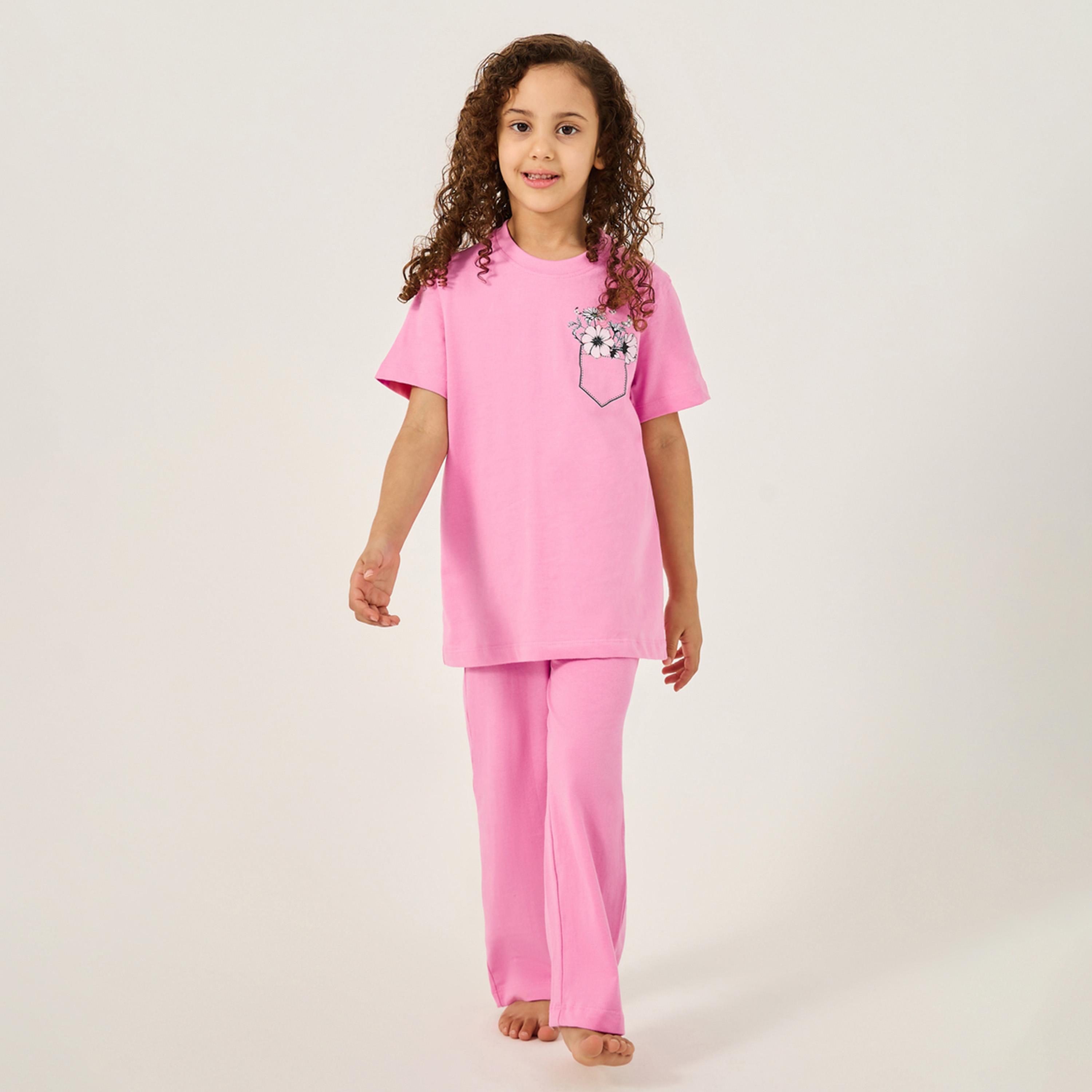 ستايلي - طقم بيجامة مطبوع عليه-girls-clothing-nightwear-image-1
