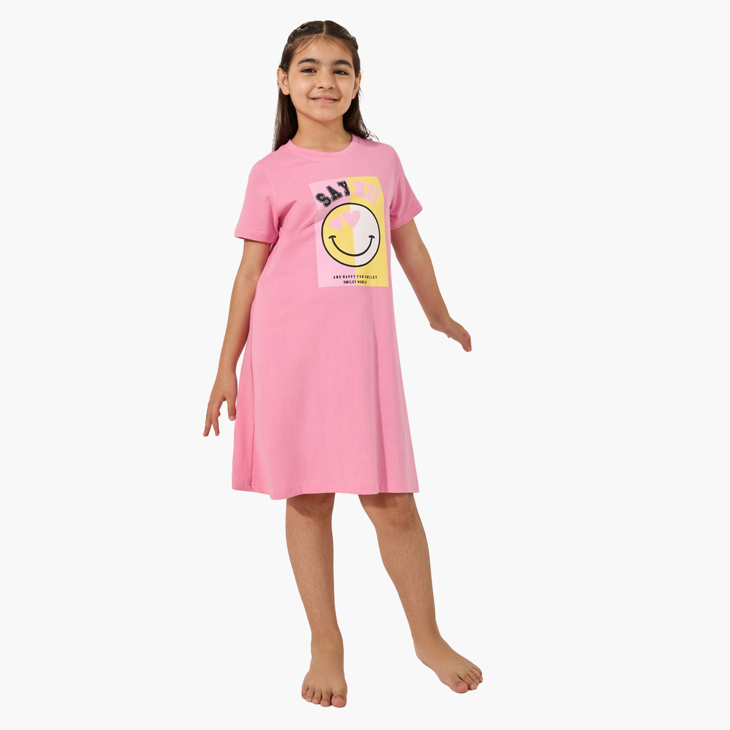 ستايلي-  قميص نوم بأكمام قصيرة وطبعة جرافيكية-girls-clothing-nightwear-image-1