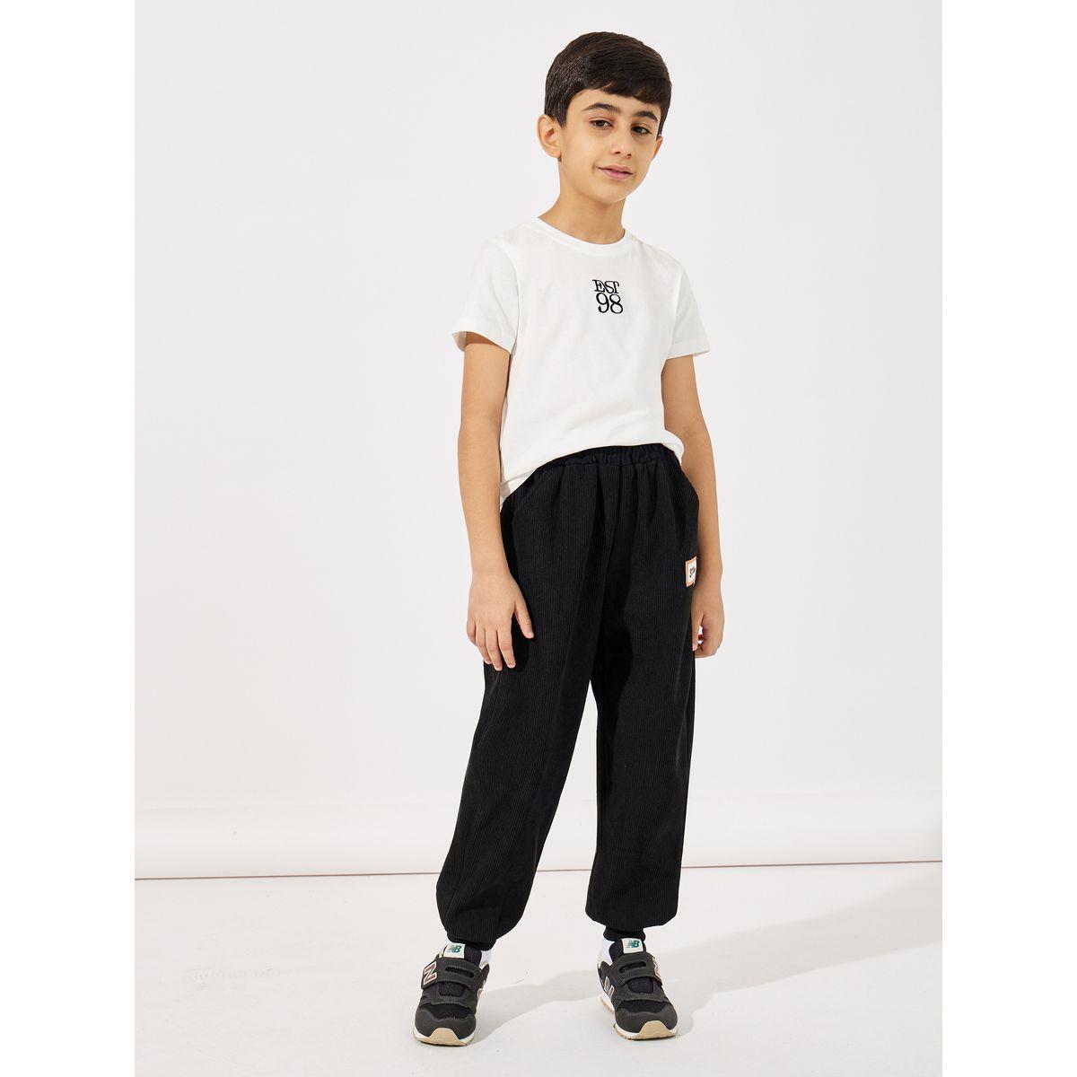 جوغر كوردروي مزين بشارة-boys-clothing-bottoms-joggersandtrackpants-image-2