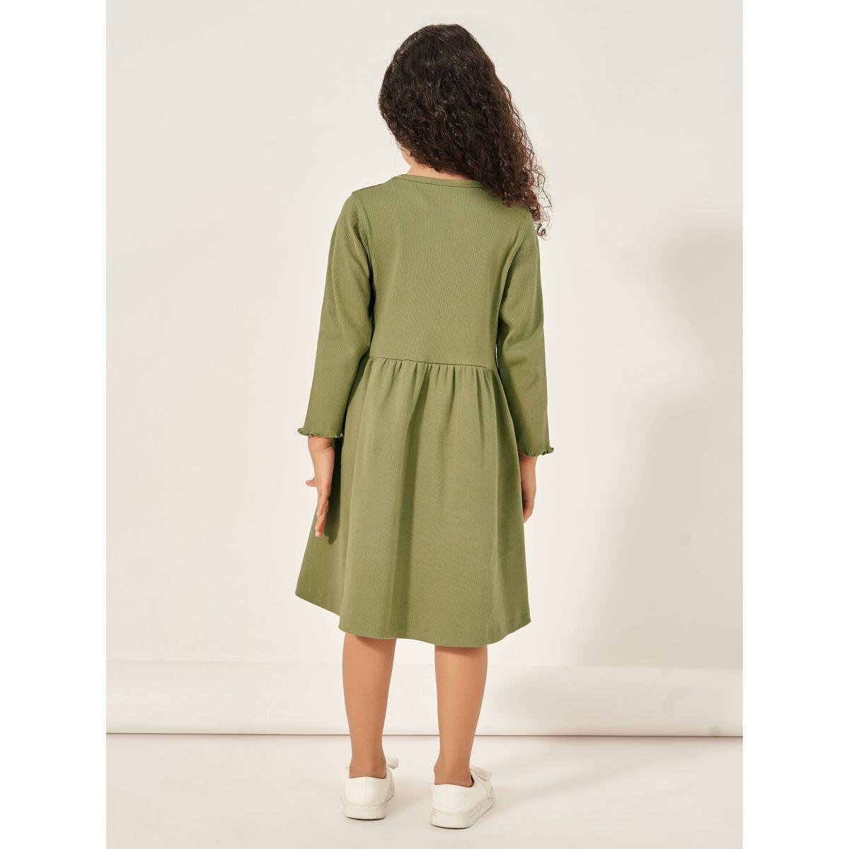 Styli Embroidered Slogan Pleated Waist Rib Knit Dress-girls-clothing-dressesandjumpsuits-image-4