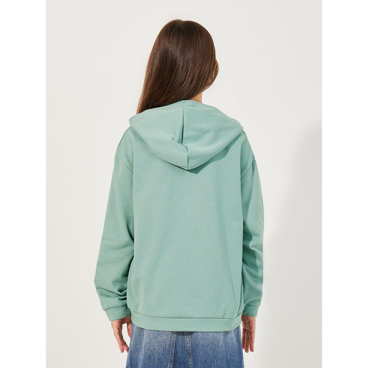 هودي بطبعة جرافيك مع جيب-girls-clothing-winterwear-sweatshirts-image-4