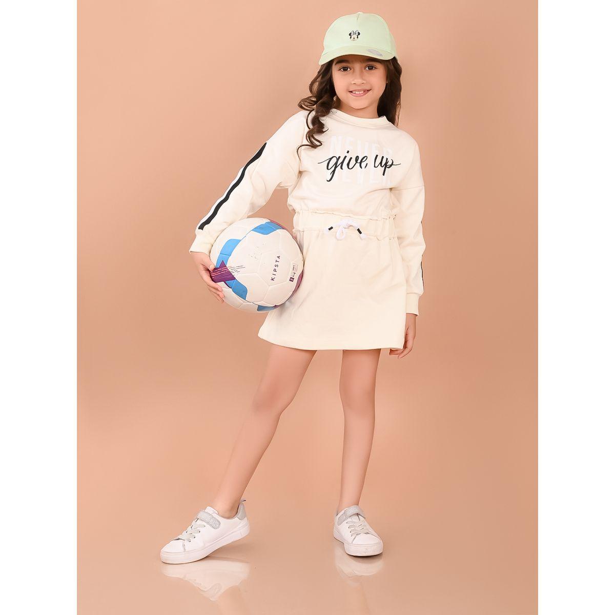 فستان بطول الركبة وطبعة كتابة ليل بيكس × ستايلي-girls-clothing-dressesandjumpsuits-image-1