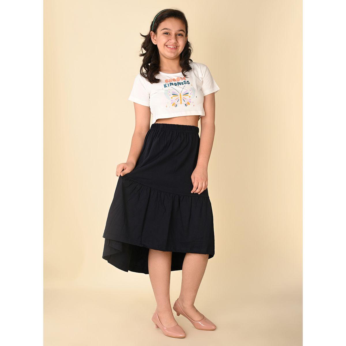 طقم منسق من تنورة وتيشيرت بطبعة جرافيك ليل بيكس × ستايلي-girls-clothing-setsandcoords-image-3