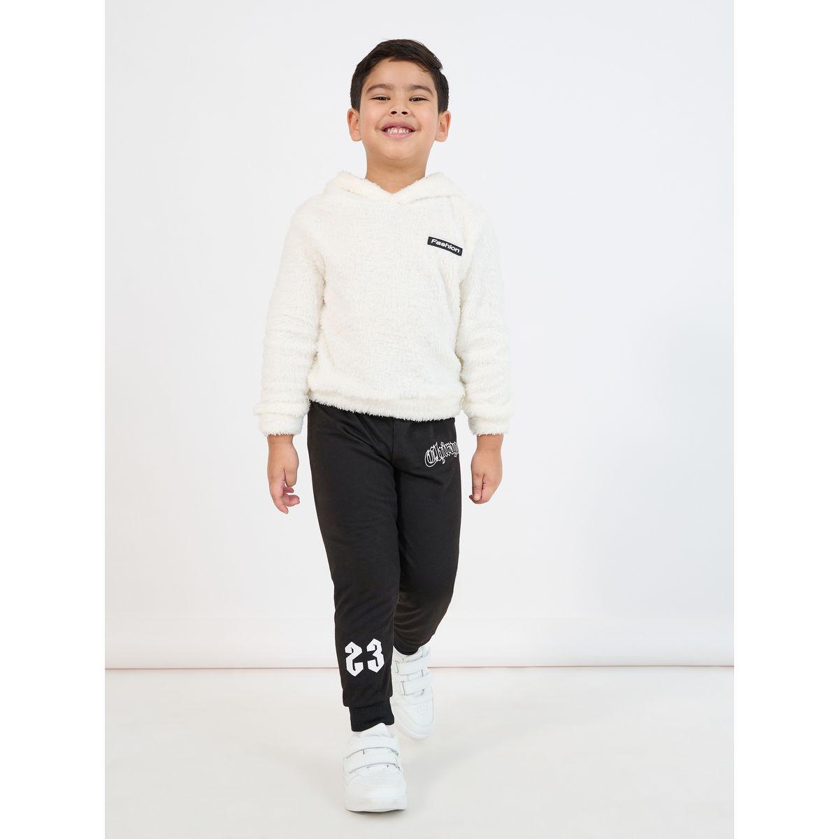 هودي بفرو صناعي مع شارة-boys-clothing-winterwear-sweatshirts-image-2