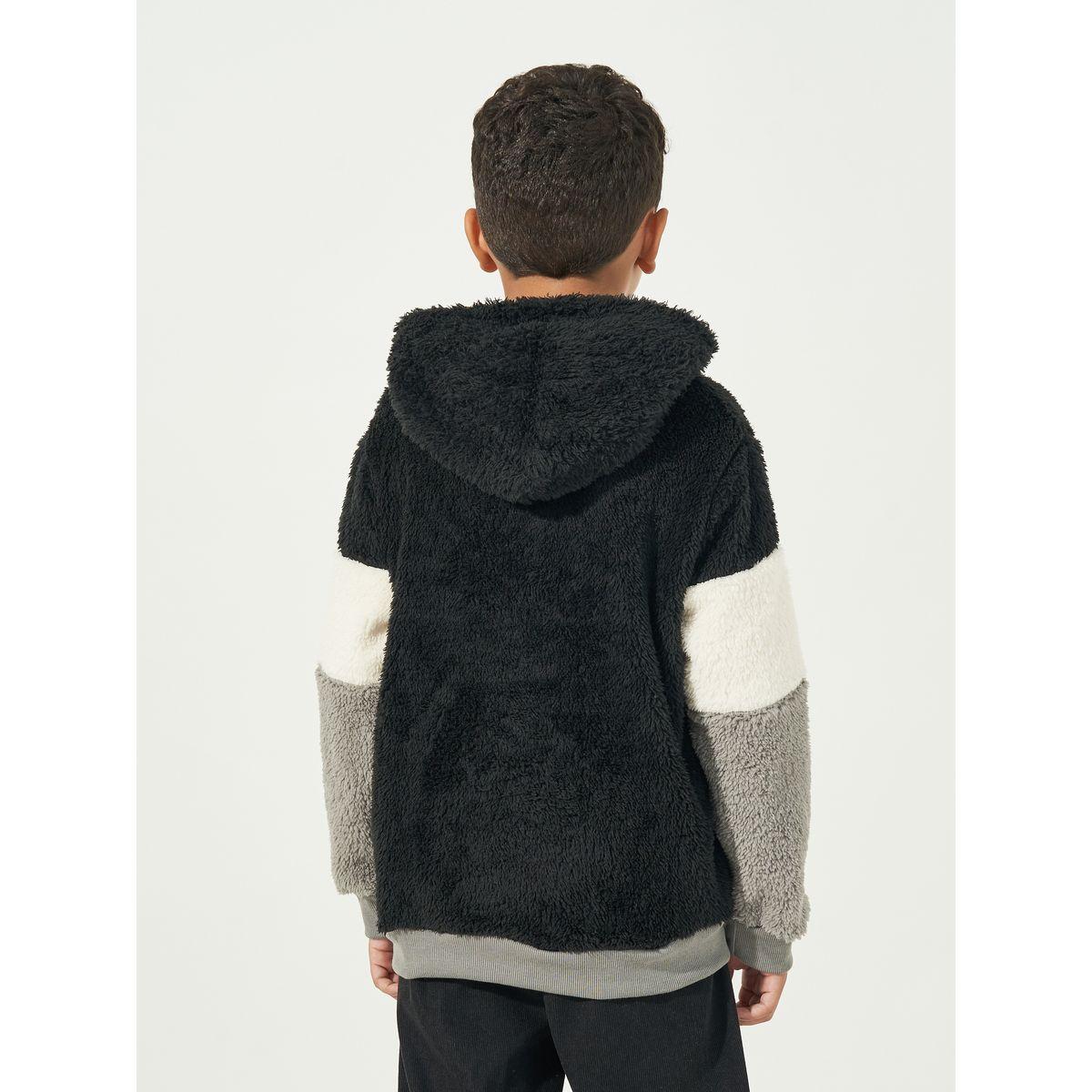 Styli Boys Patch Detail Colorblock Fax Fuzzy Hoodie-boys-clothing-winterwear-sweatshirts-image-4