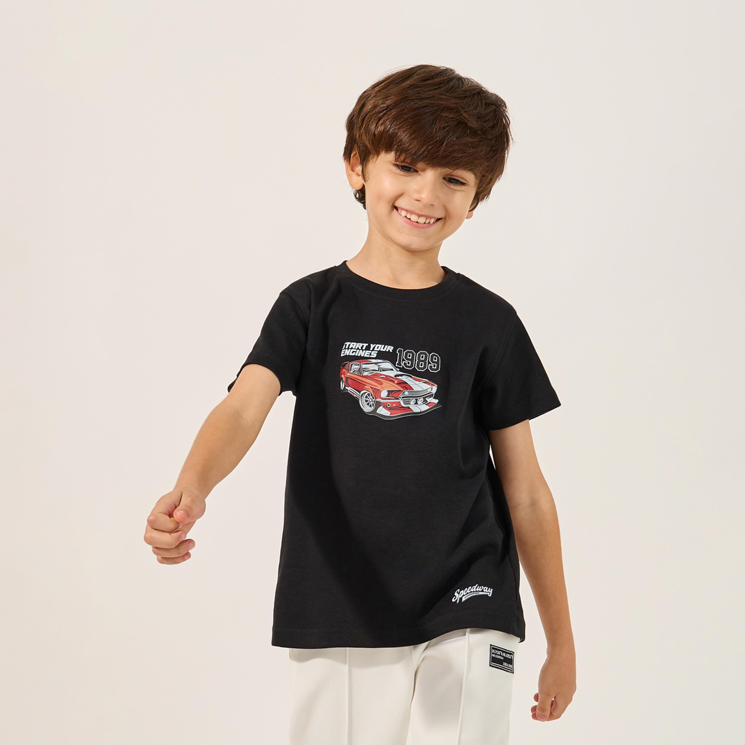 ستايلي-  تي شيرت بأكمام قصيرة وطبعة جرافيك سيارة-boys-clothing-tshirtsandpolos-image-3