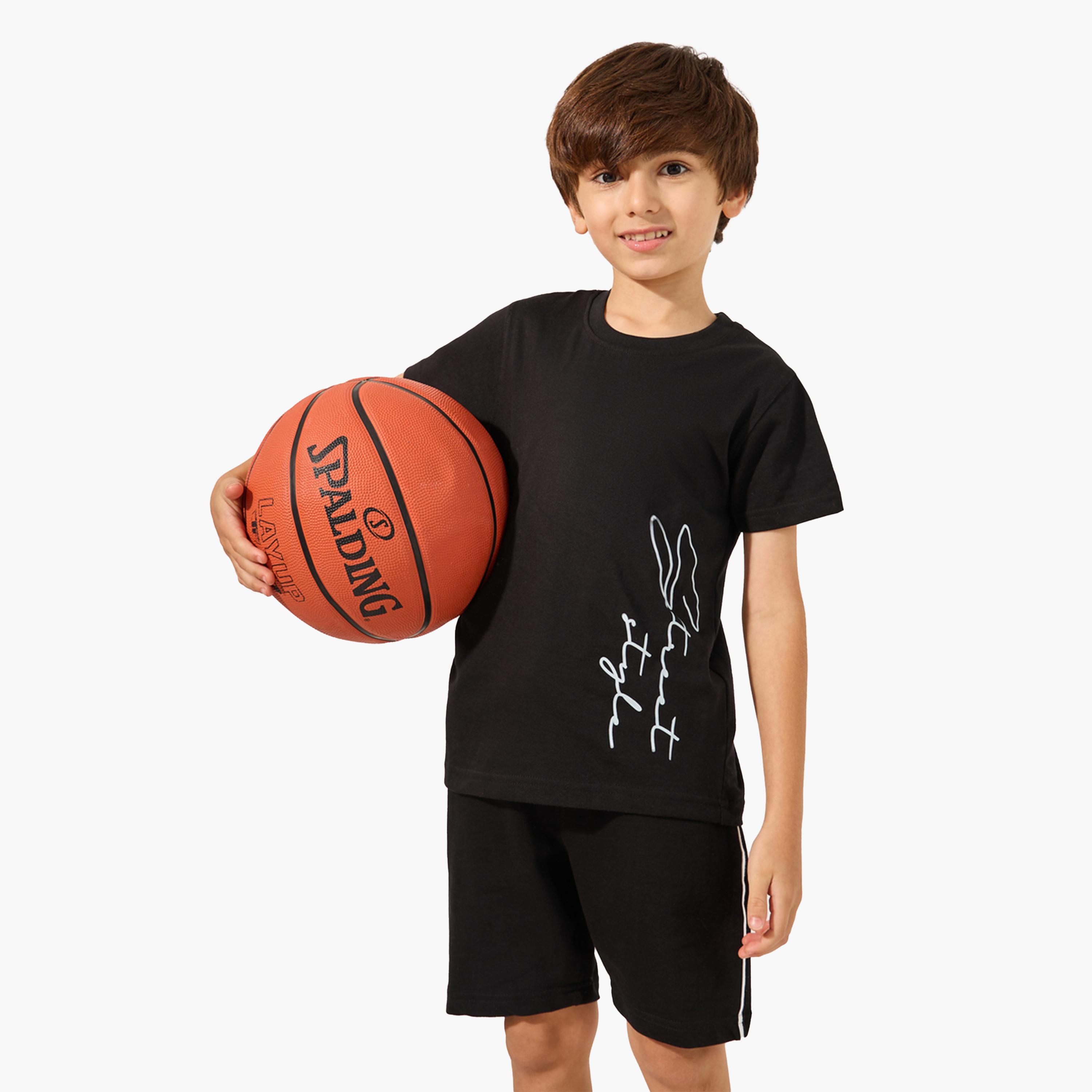 ستايلي - طقم تي شيرت مطبوع مع شورت-boys-clothing-setsandcoords-image-2