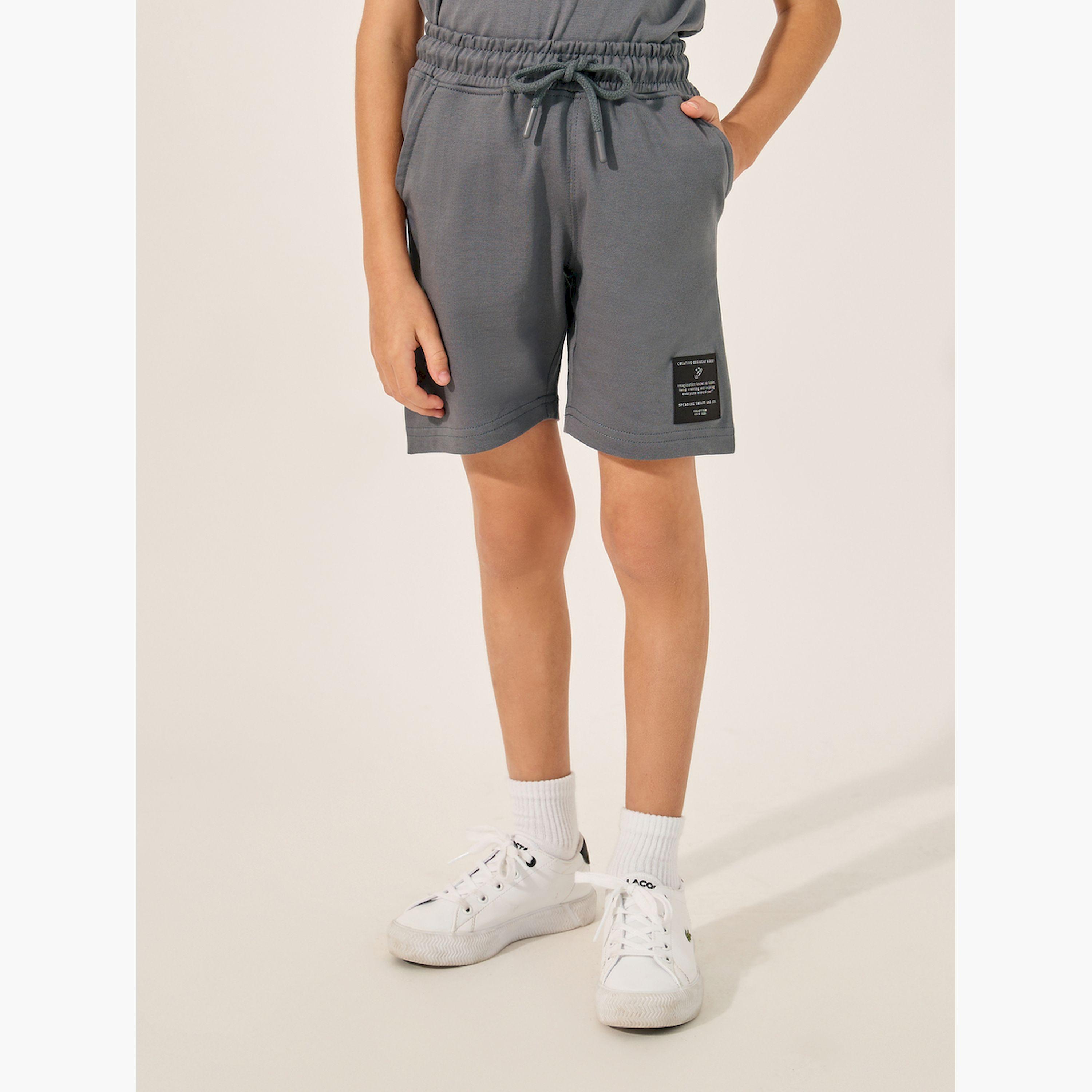 Styli Badge Detail Short Sleeve T-Shirt and Shorts Co-Ords-boys-clothing-setsandcoords-image-4