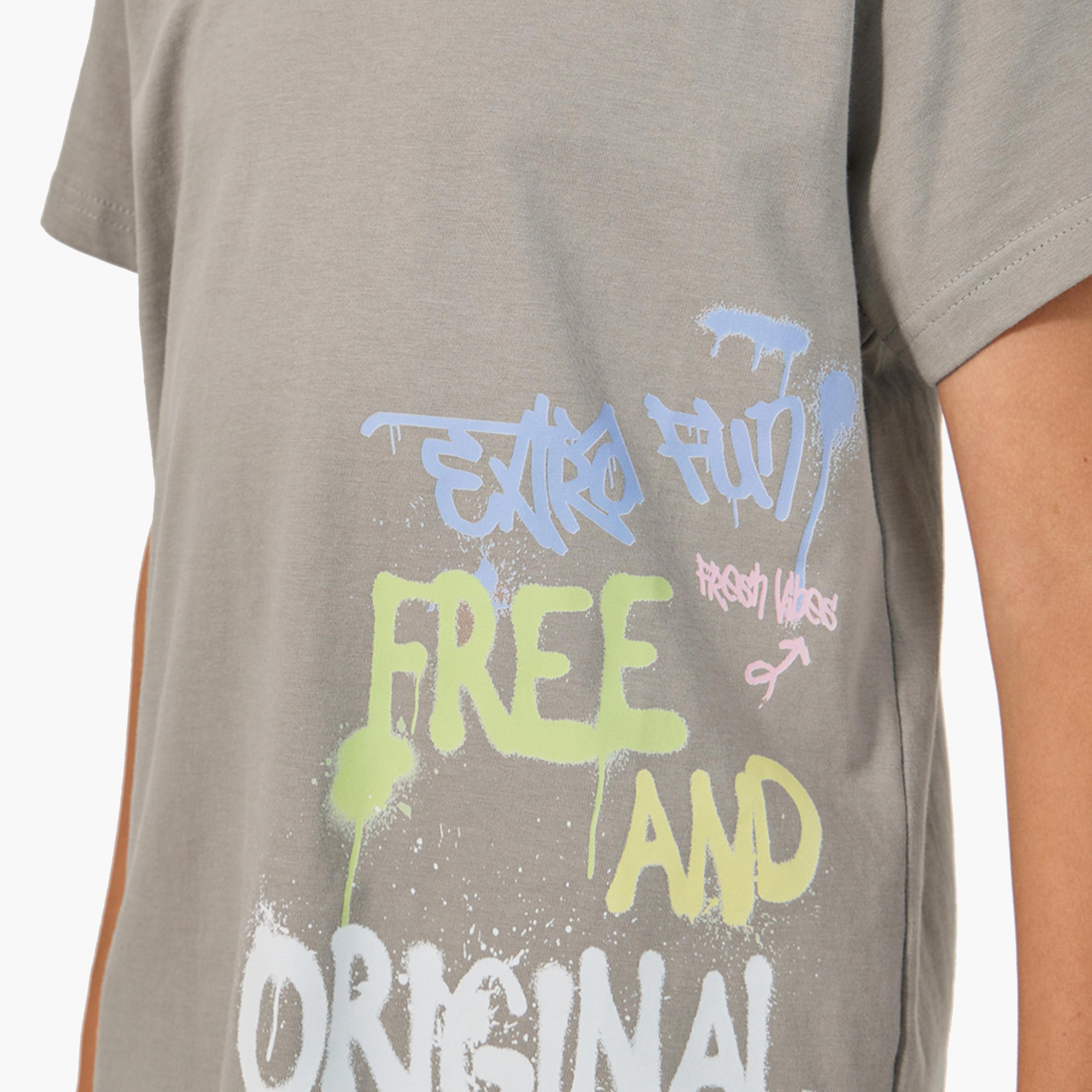 ستايلي - تي شيرت برقبة دائرية وطبعة شعار-boys-clothing-tshirtsandpolos-image-3