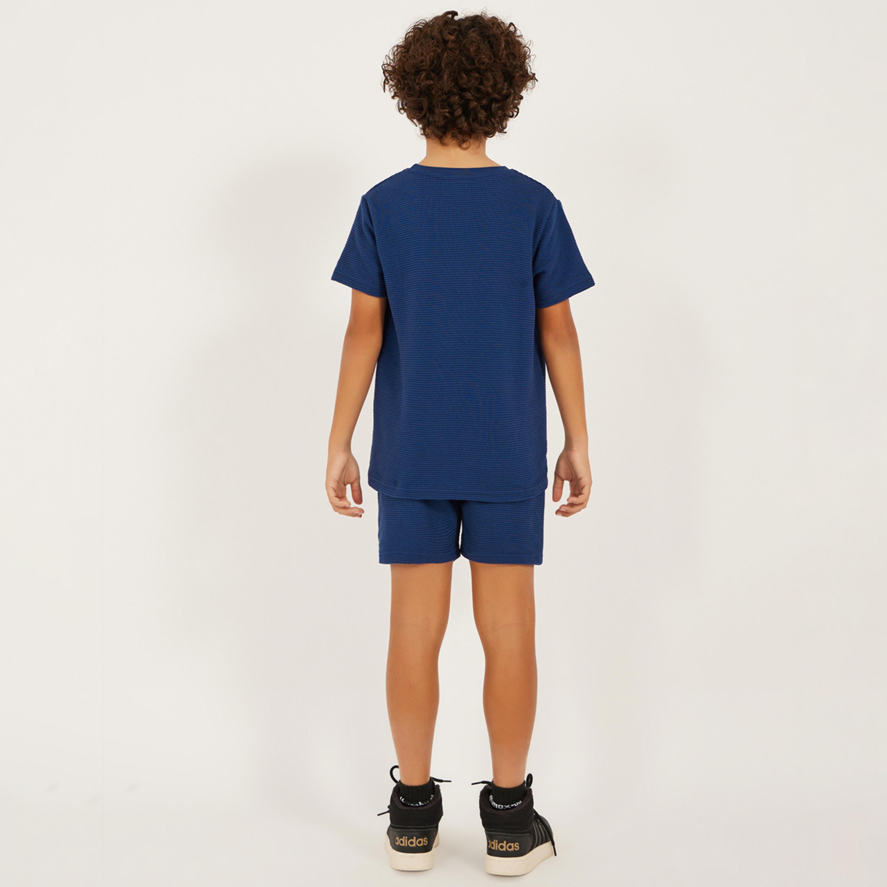 Styli Textured T-Shirt Detail and Shorts with Badge Set-boys-clothing-setsandcoords-image-4