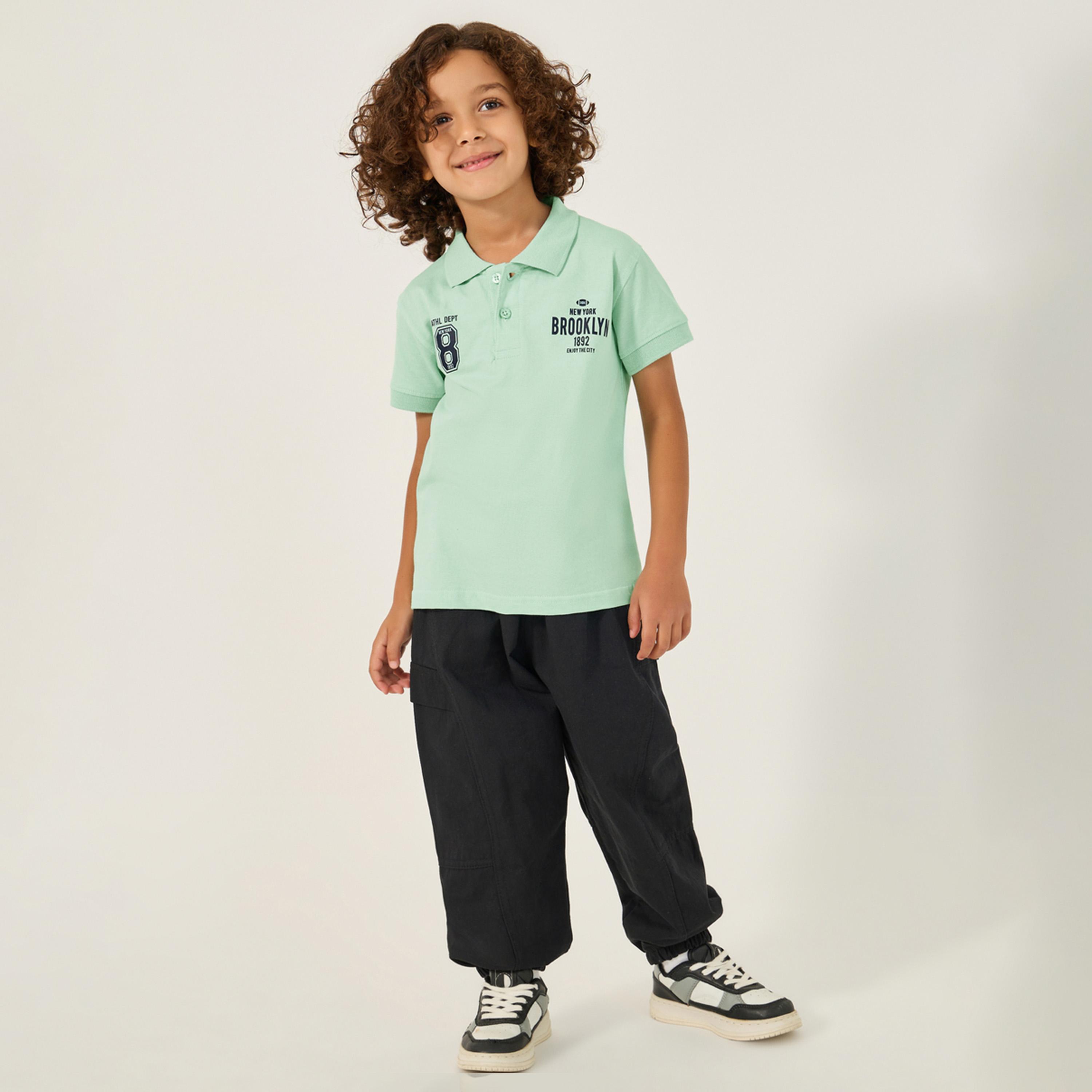 ستايلي - تي شيرت بولو بقصّة عادية وطبعة شعار-boys-clothing-tshirtsandpolos-image-2