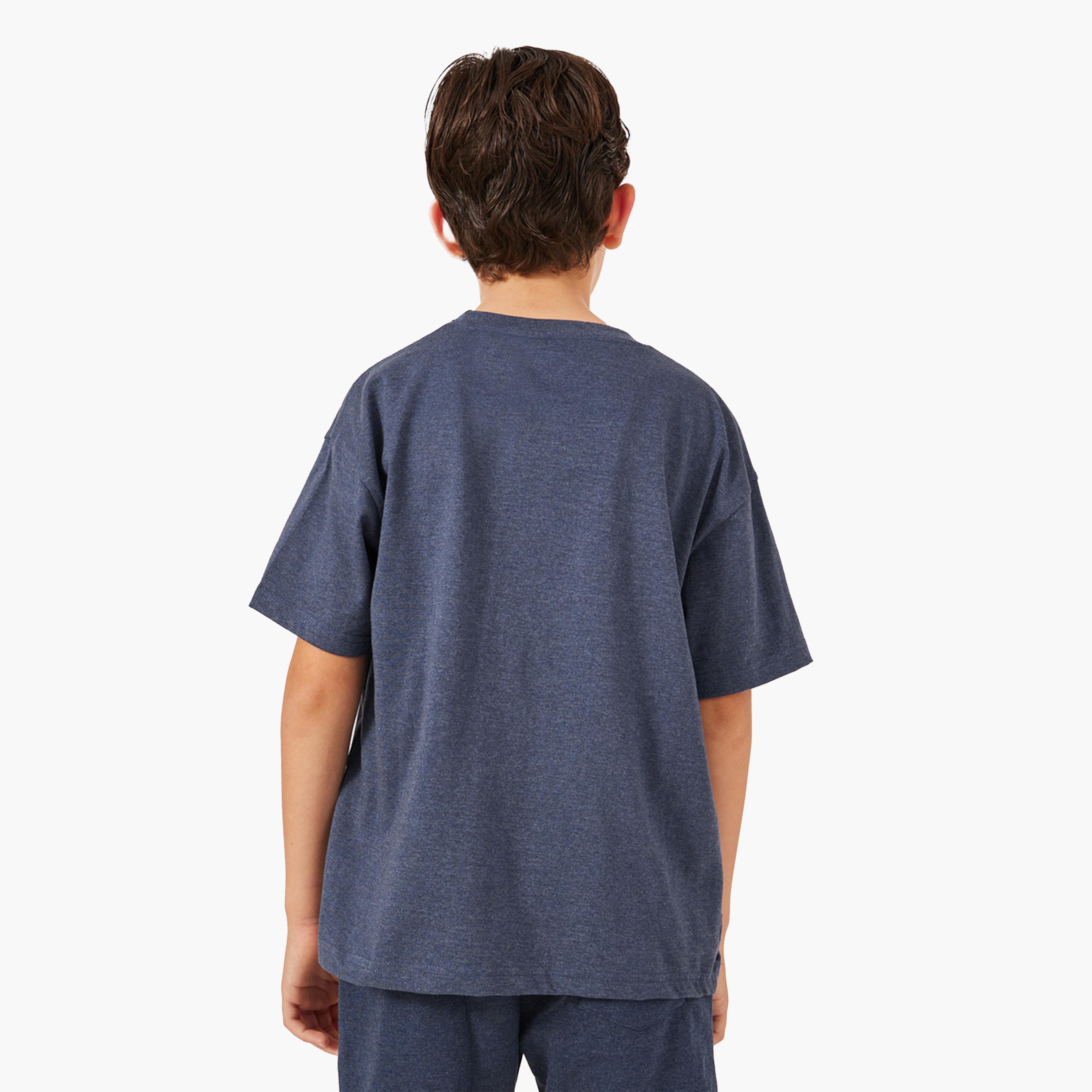 Styli Solid Oversized T-Shirt with Badge Detail-boys-clothing-tshirtsandpolos-image-4
