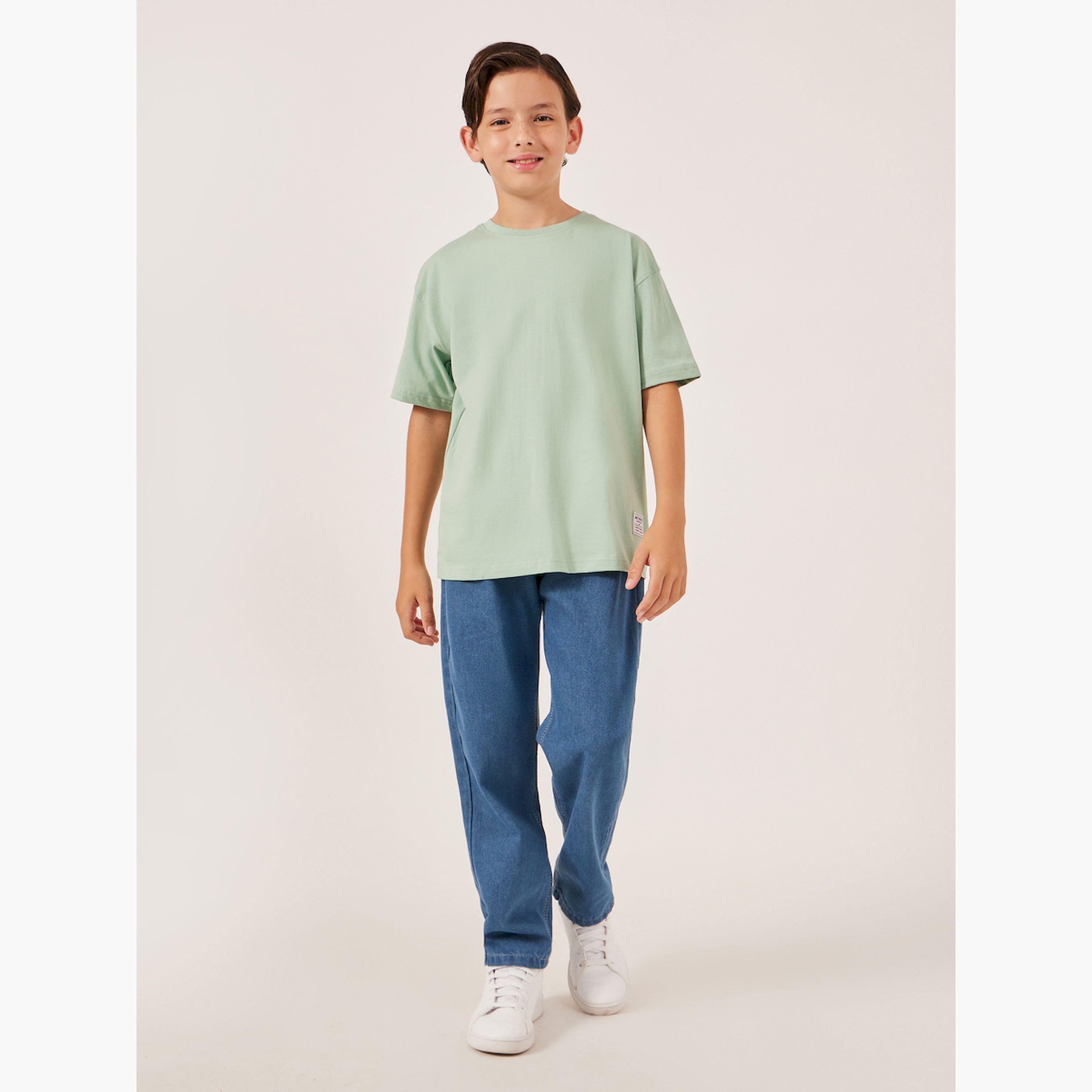 Styli Solid Oversized T-Shirt with Badge Detail-boys-clothing-tshirtsandpolos-image-2