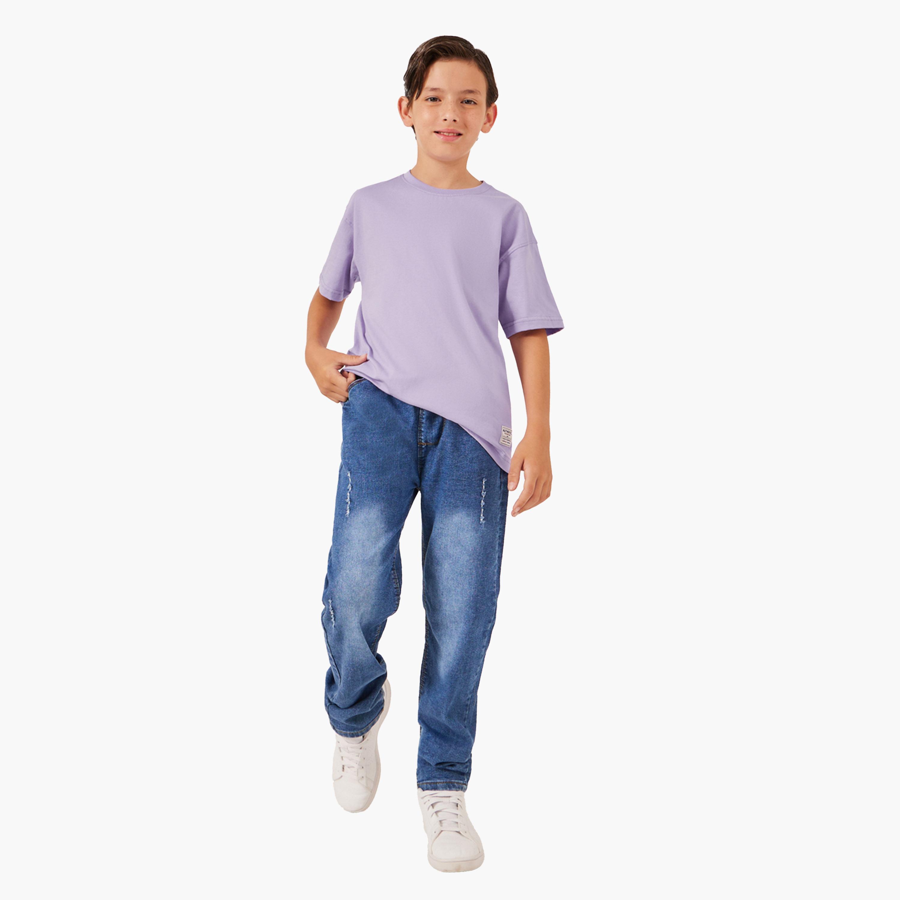 ستايلي - تي شيرت سادة كبير الحجم مع تفاصيل شارة-boys-clothing-tshirtsandpolos-image-2