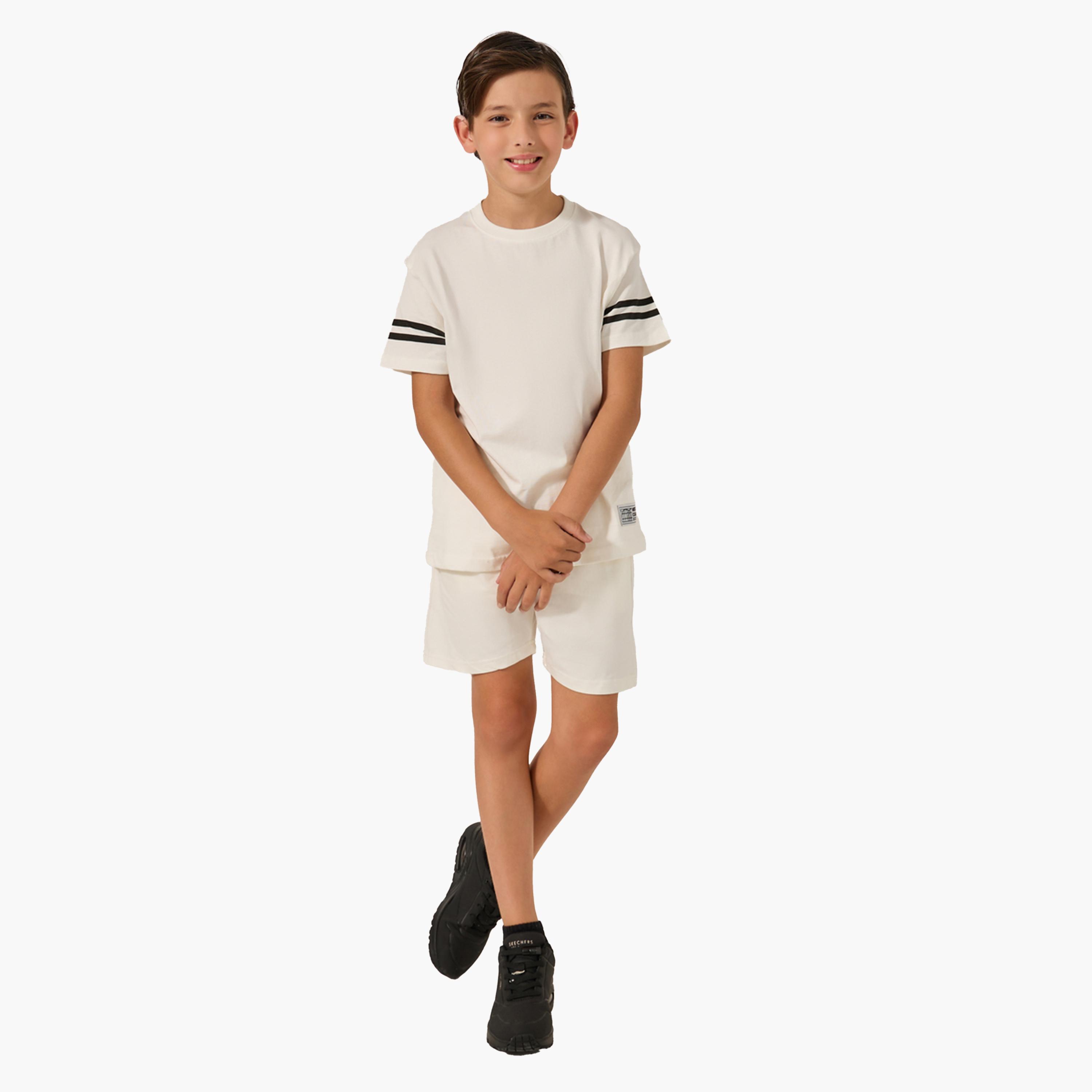 Styli Striped Sleeve Trim Round Neck T-Shirt and Shorts Set-boys-clothing-setsandcoords-image-2