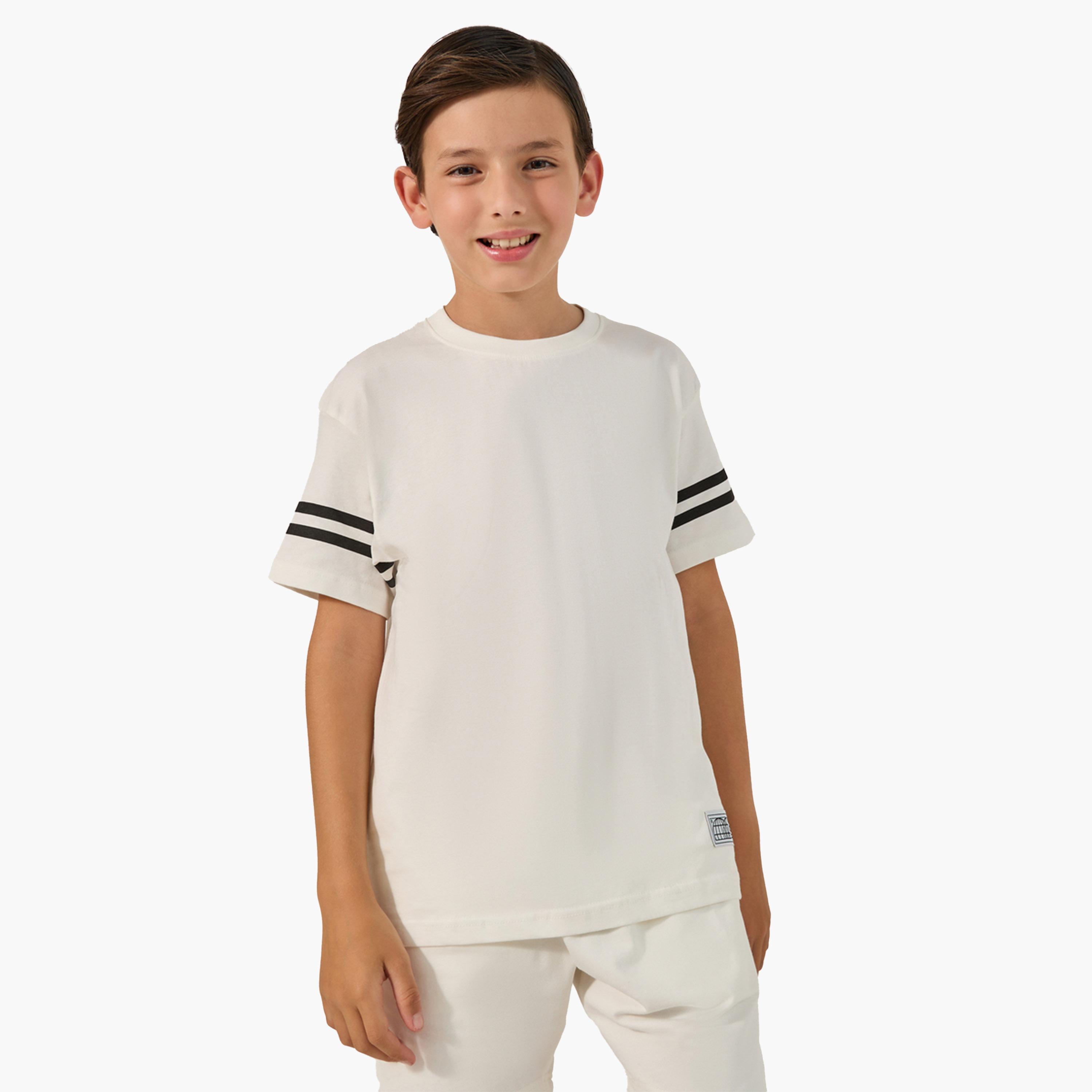 Styli Striped Sleeve Trim Round Neck T-Shirt and Shorts Set-boys-clothing-setsandcoords-image-3
