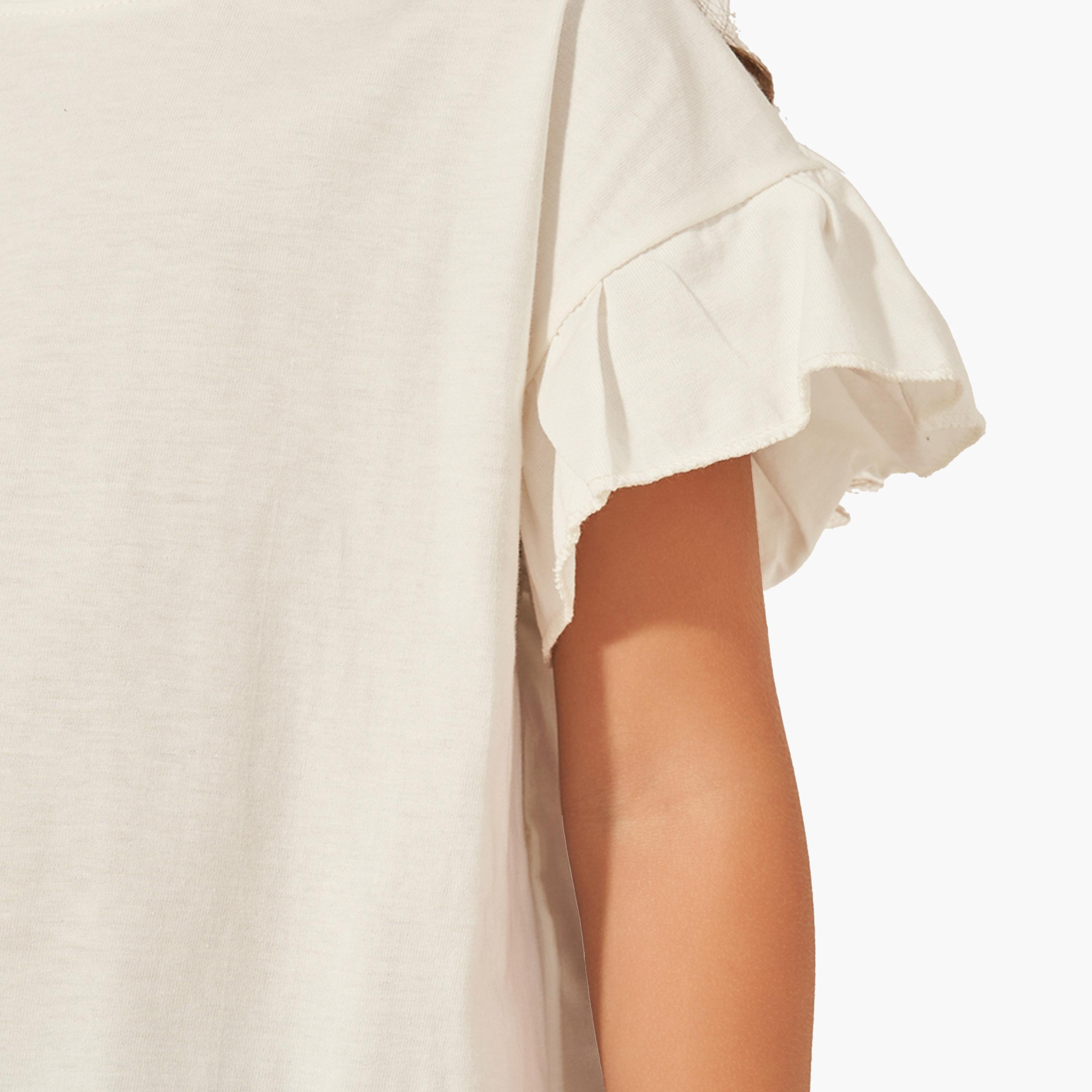 ستايلي - تي شيرت سادة بكتف منسدل وتفاصيل كشكشة-girls-clothing-tshirts-image-3