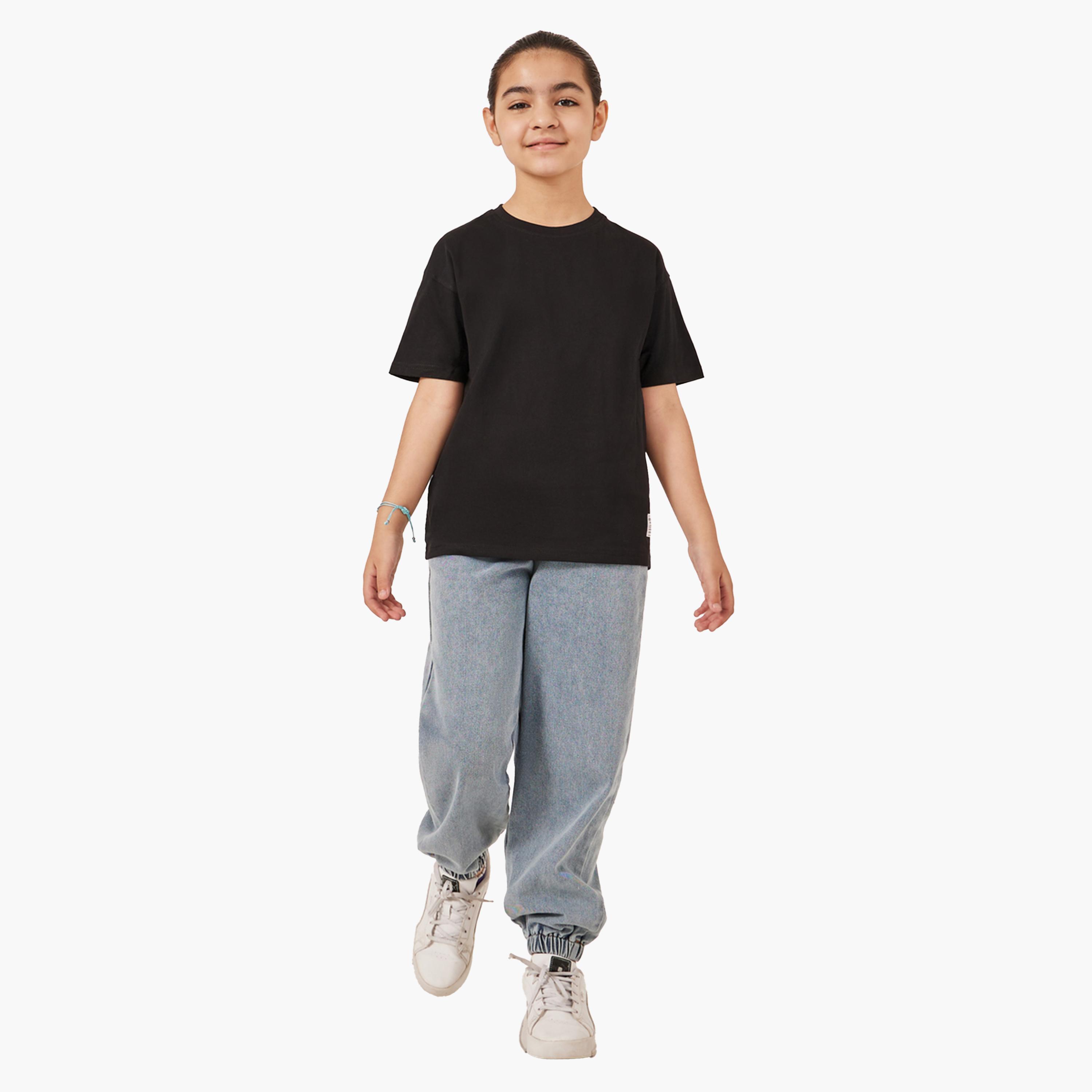 Styli Solid Oversized T-Shirt with Badge Detail-girls-clothing-tshirts-image-2