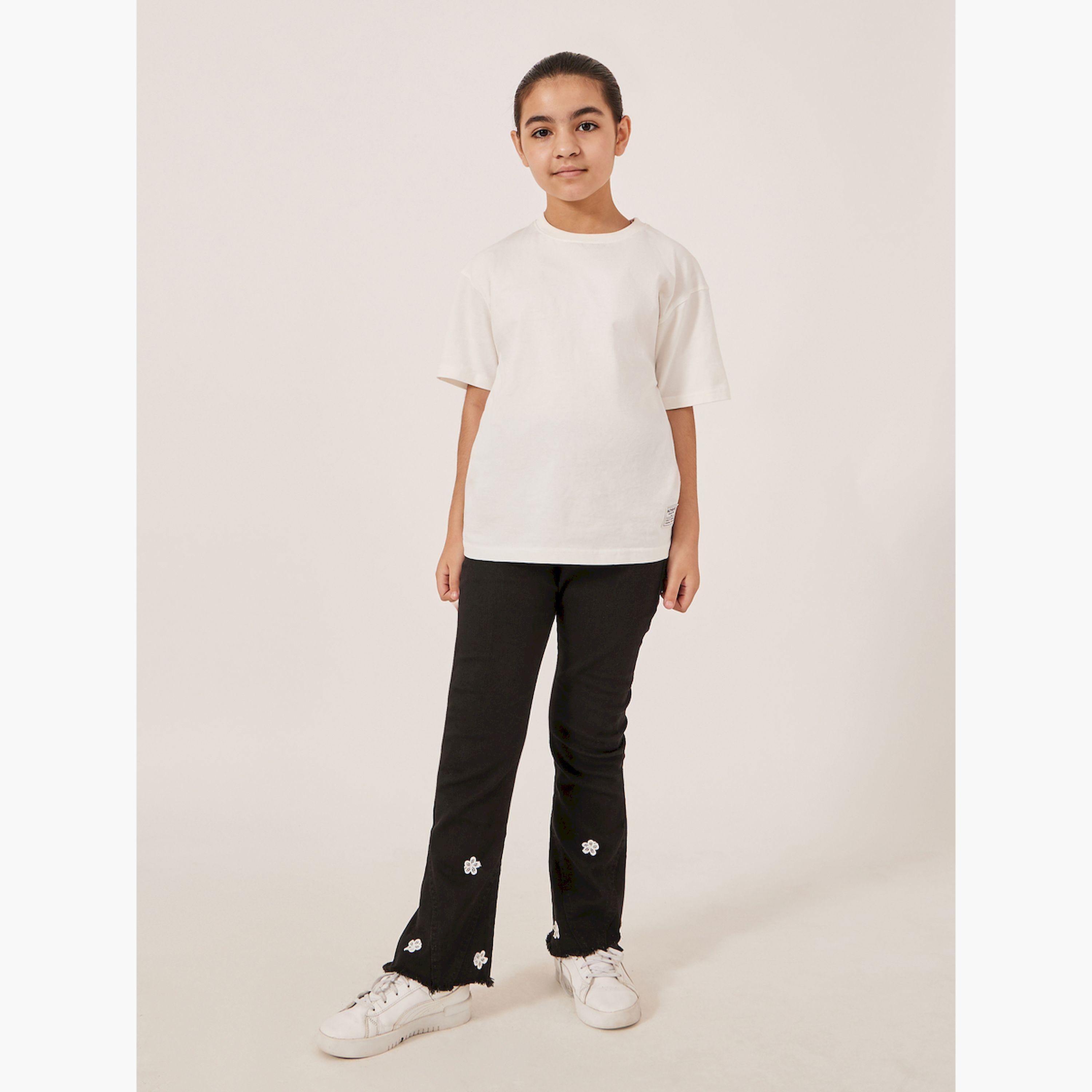Styli Solid Oversized T-Shirt with Badge Detail-girls-clothing-tshirts-image-2