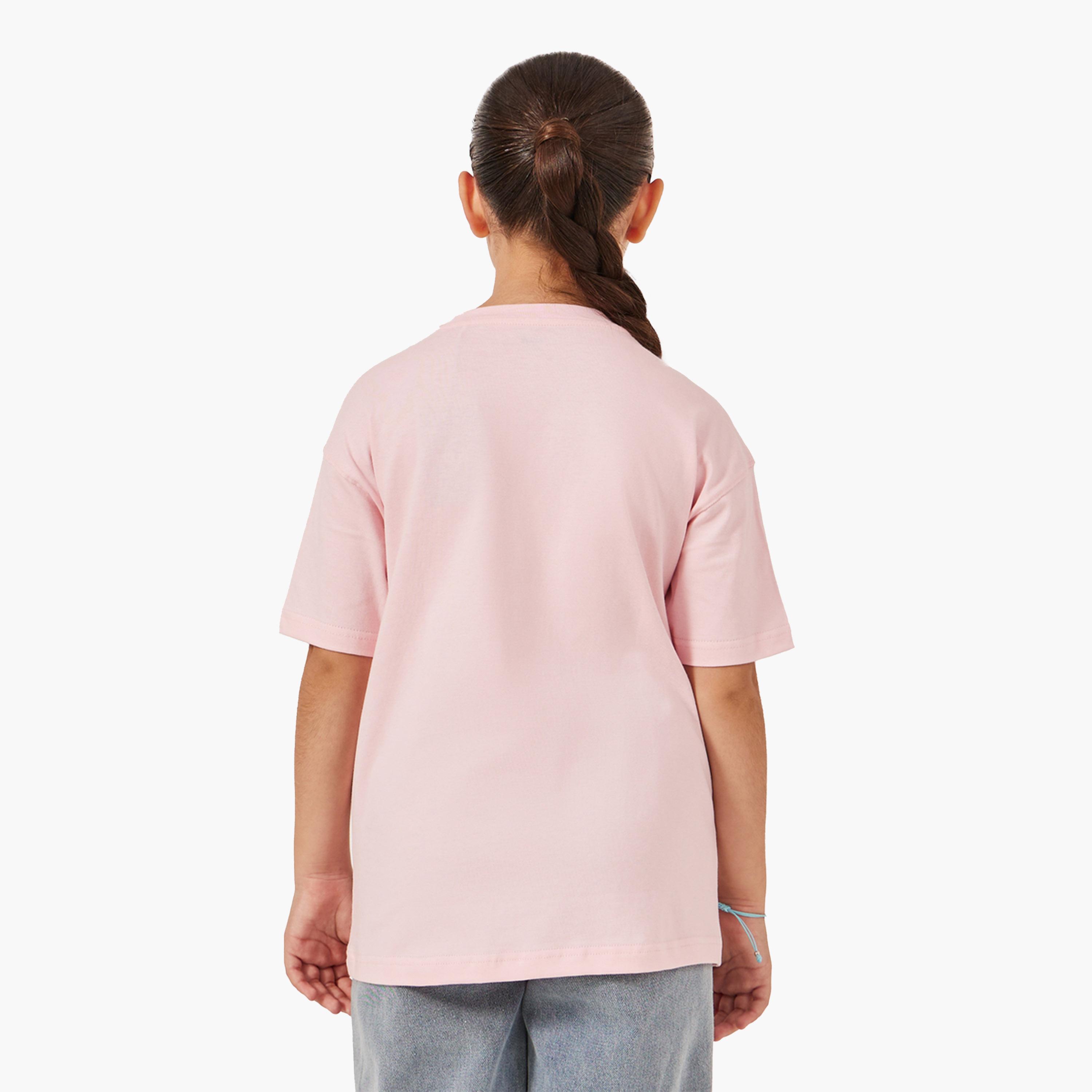ستايلي - تي شيرت سادة كبير الحجم مع تفاصيل شارة-girls-clothing-tshirts-image-4