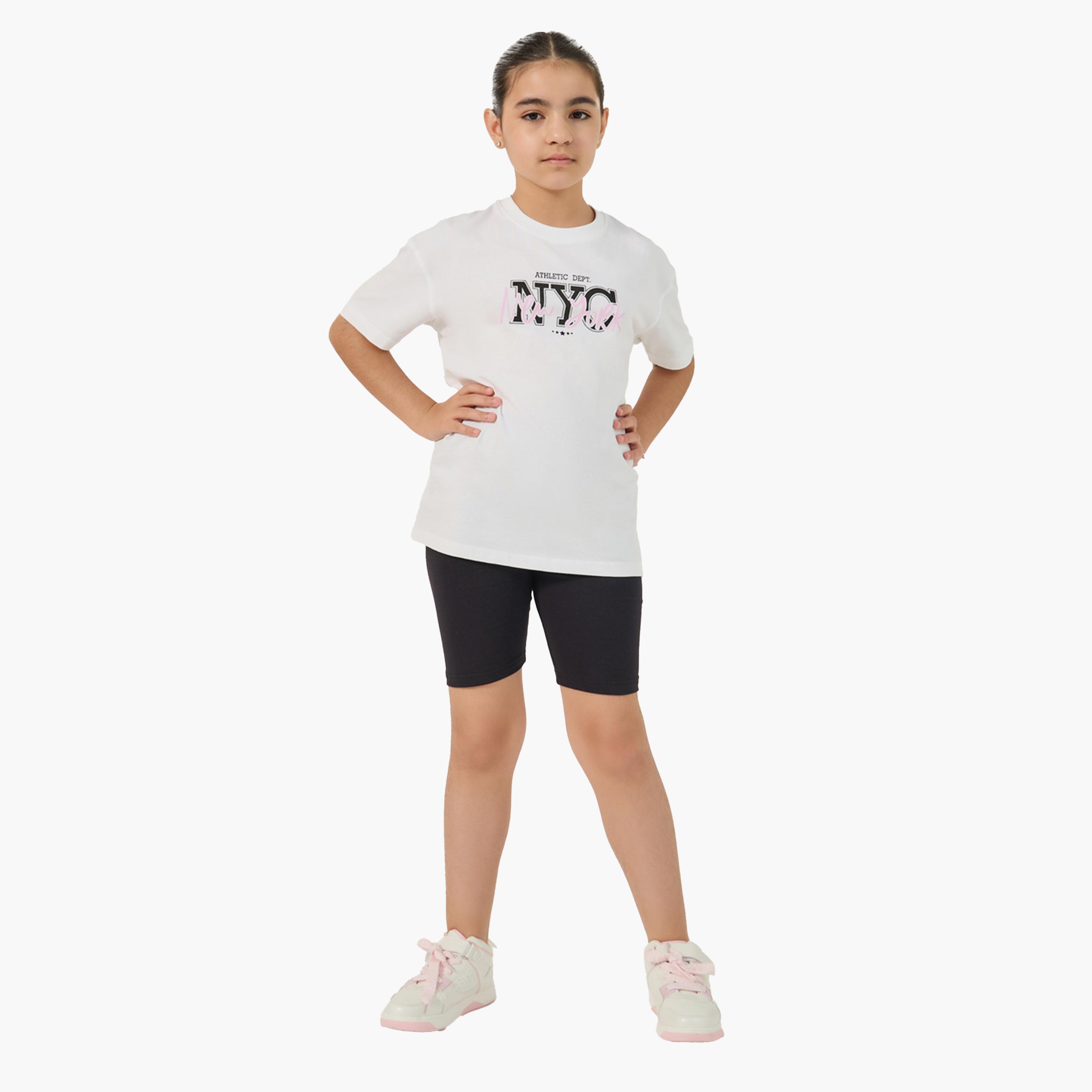 ستايلي - طقم تي شيرت بياقة دائرية وقصة عادية مع شورت-girls-clothing-setsandcoords-image-1