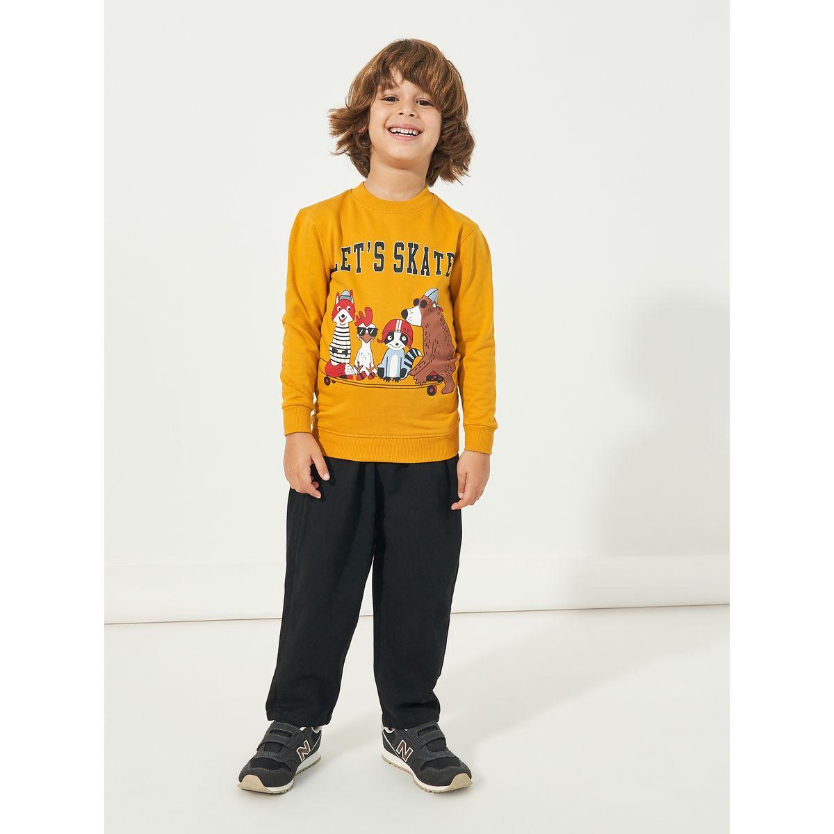 جوغر بطبعة جرافيك وحواف مطاطية-boys-clothing-bottoms-joggersandtrackpants-image-2