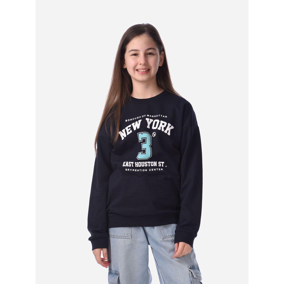 سويت شيرت بقصة عادية وطبعة جرافيك فيكتور آند جين × ستايلي-girls-clothing-winterwear-sweatshirts-image-1