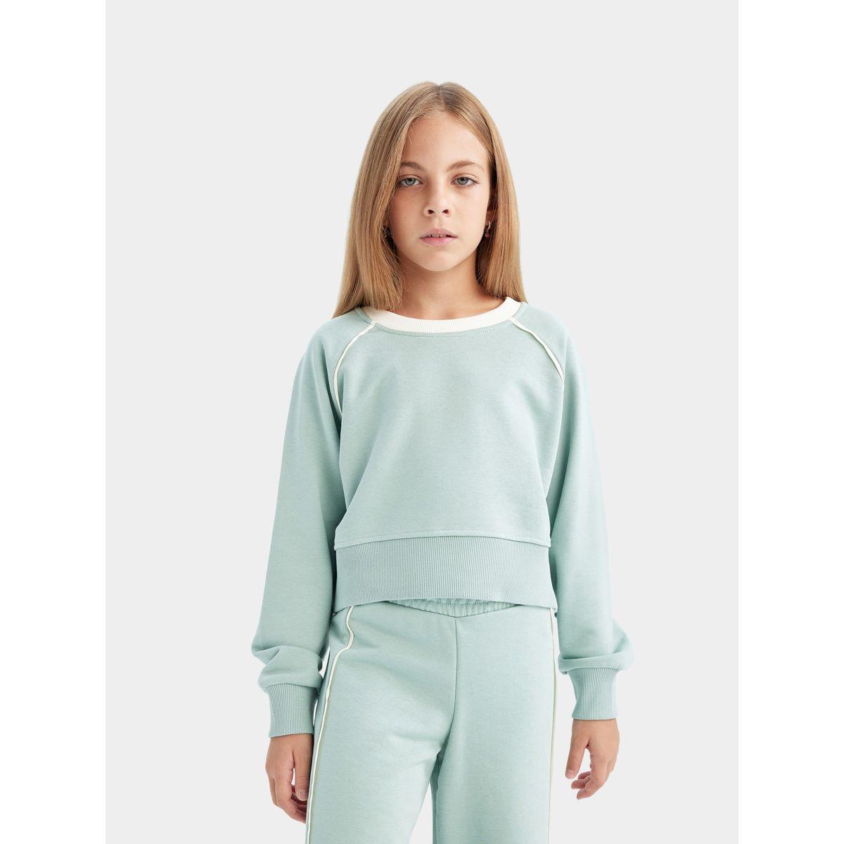 طقم من جوغر بأرجل واسعة وسويت شيرت بأكمام ريجلان ديفاكتو × ستايلي-girls-clothing-setsandcoords-image-5