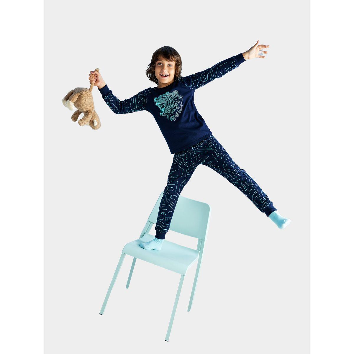 طقم من بنطال بيجاما وتيشيرت قطن بطبعة جرافيك ديفاكتو × ستايلي-boys-clothing-nightwear-image-3