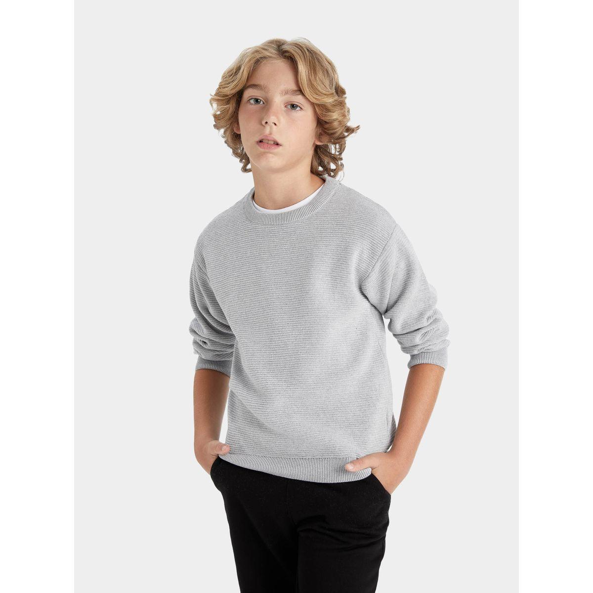 DeFacto X Styli  Regular Fit Cre Neck Basic Knit Sweater-boys-clothing-jumpersandcardigans-image-2