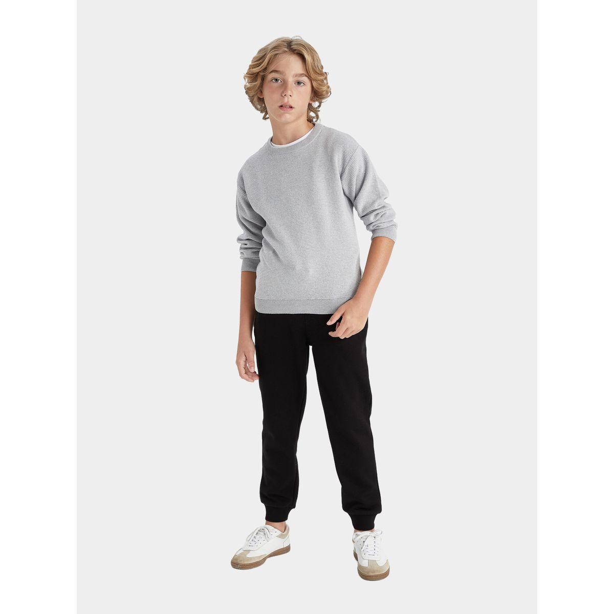 DeFacto X Styli  Regular Fit Cre Neck Basic Knit Sweater-boys-clothing-jumpersandcardigans-image-5