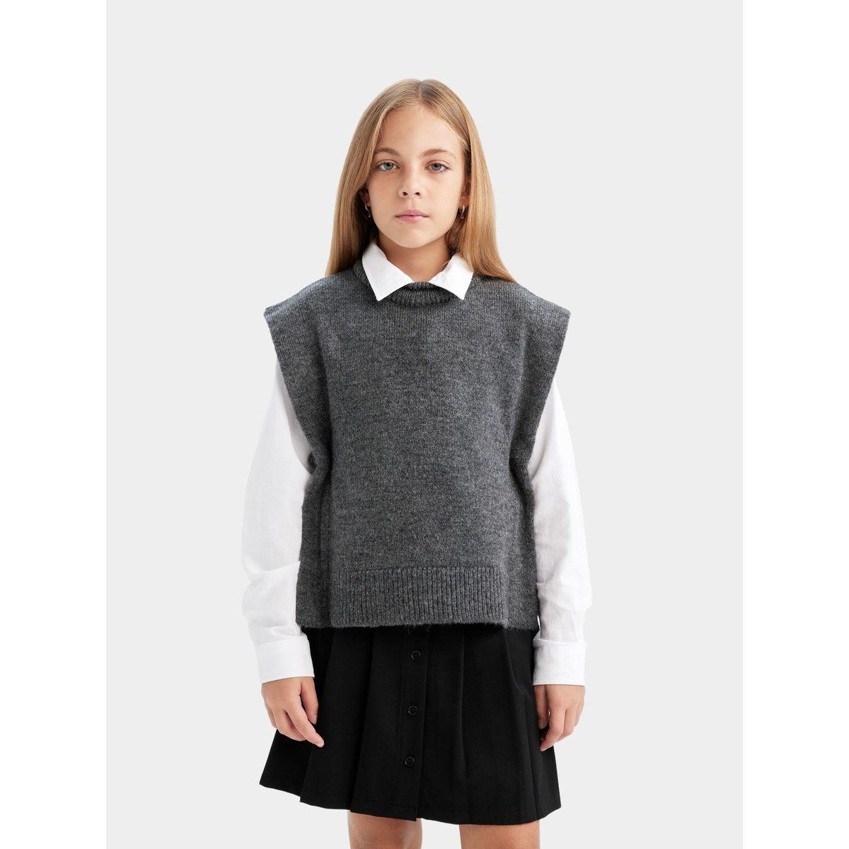 DeFacto X Styli  Regular Fit Crew Neck Sweater Vest-girls-clothing-jumpersandcardigans-image-2