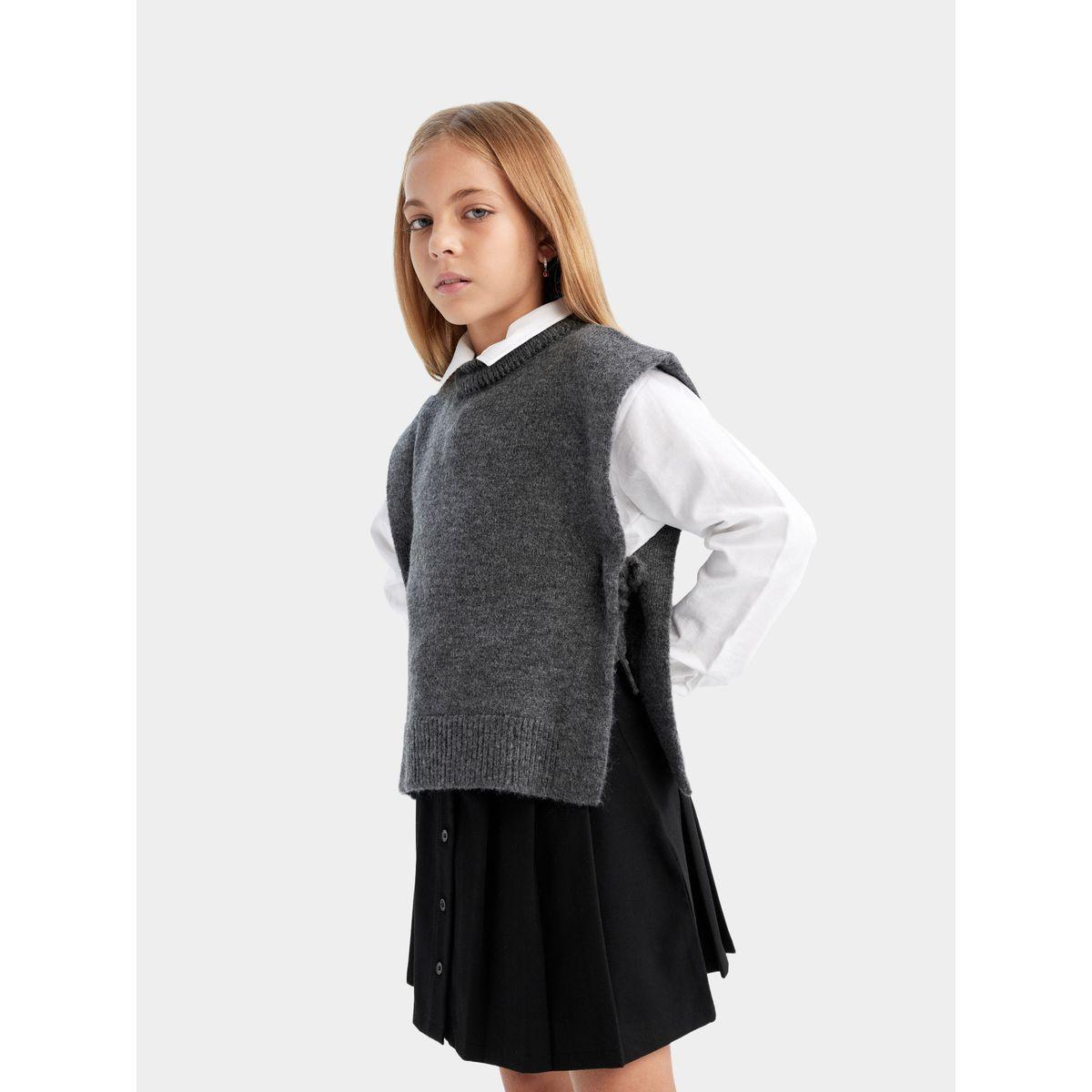 DeFacto X Styli  Regular Fit Crew Neck Sweater Vest-girls-clothing-jumpersandcardigans-image-6