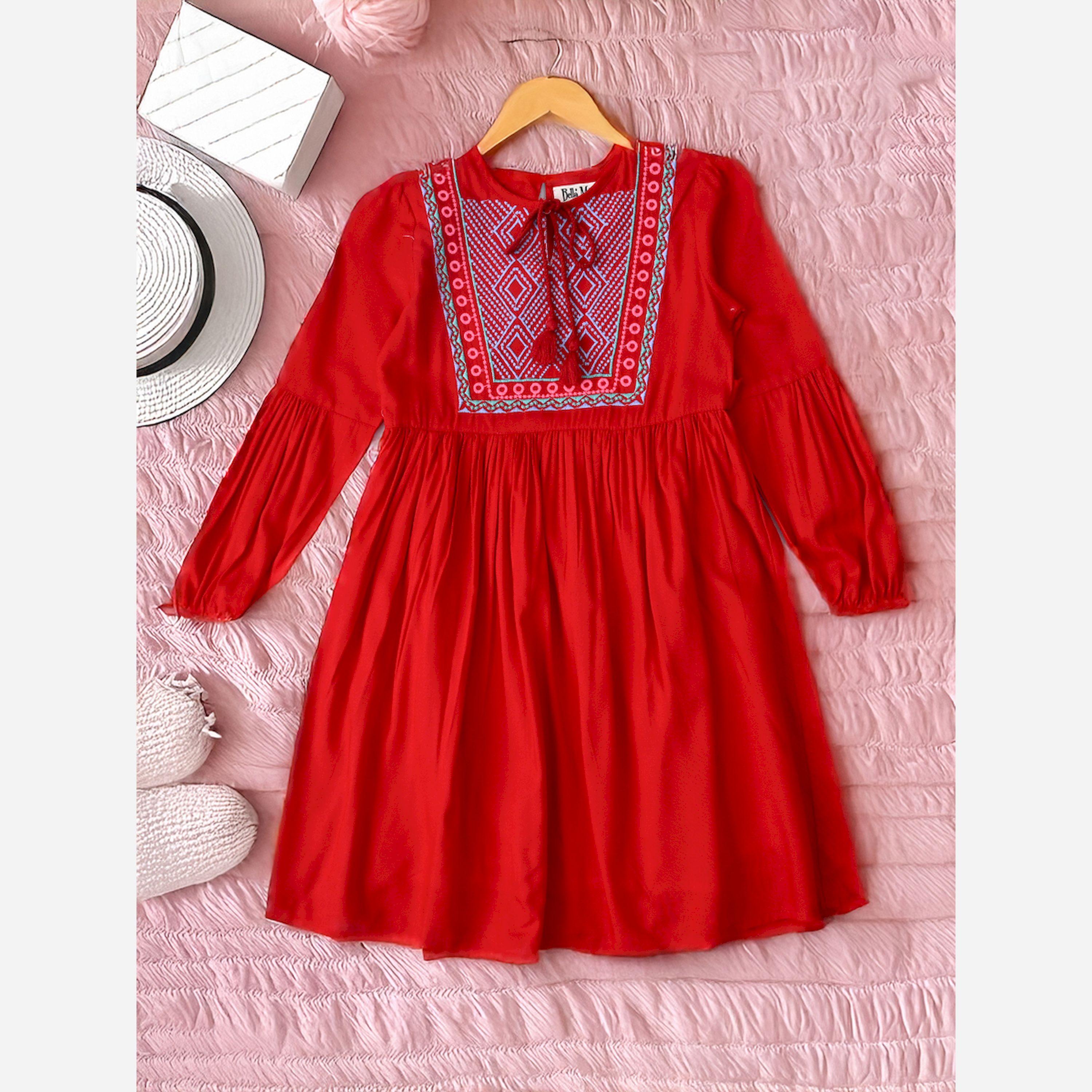 بيلا مودا × ستايلي - فستان بطبعة على الصدر مع رباط حول الرقبة وأكمام طويلة-girls-clothing-dressesandjumpsuits-image-2