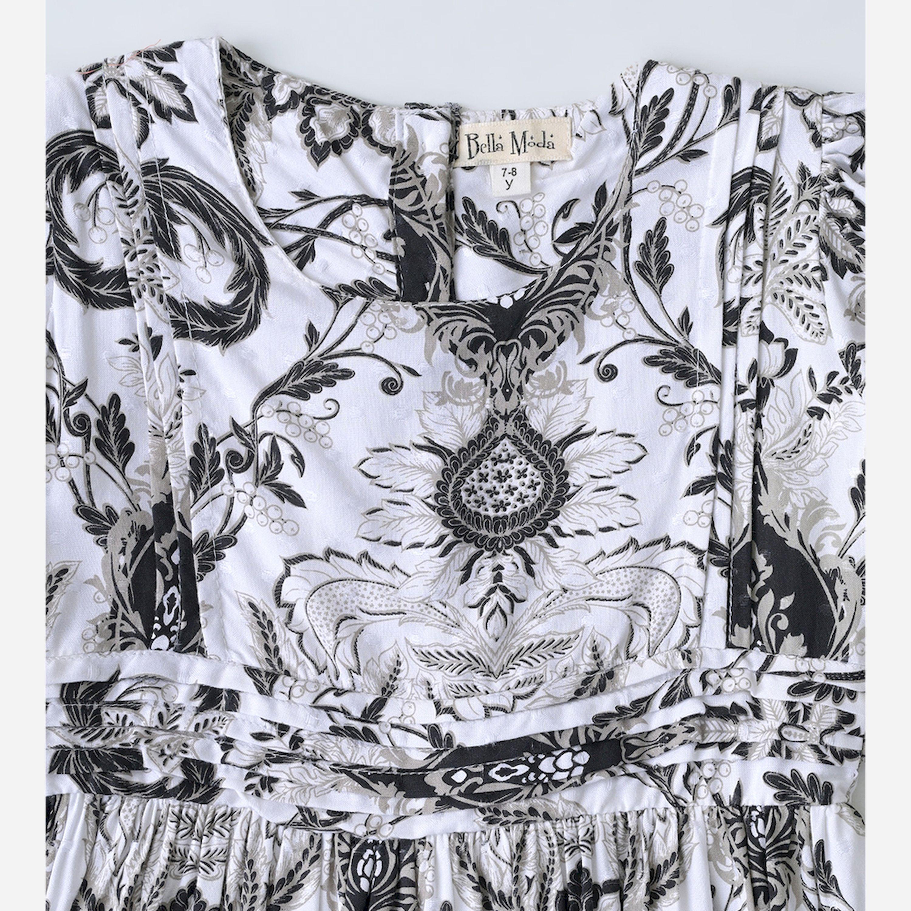 Bella Moda X Styli All-Over Print Fit & Flare Dress With Short Sleeves-girls-clothing-dressesandjumpsuits-image-4