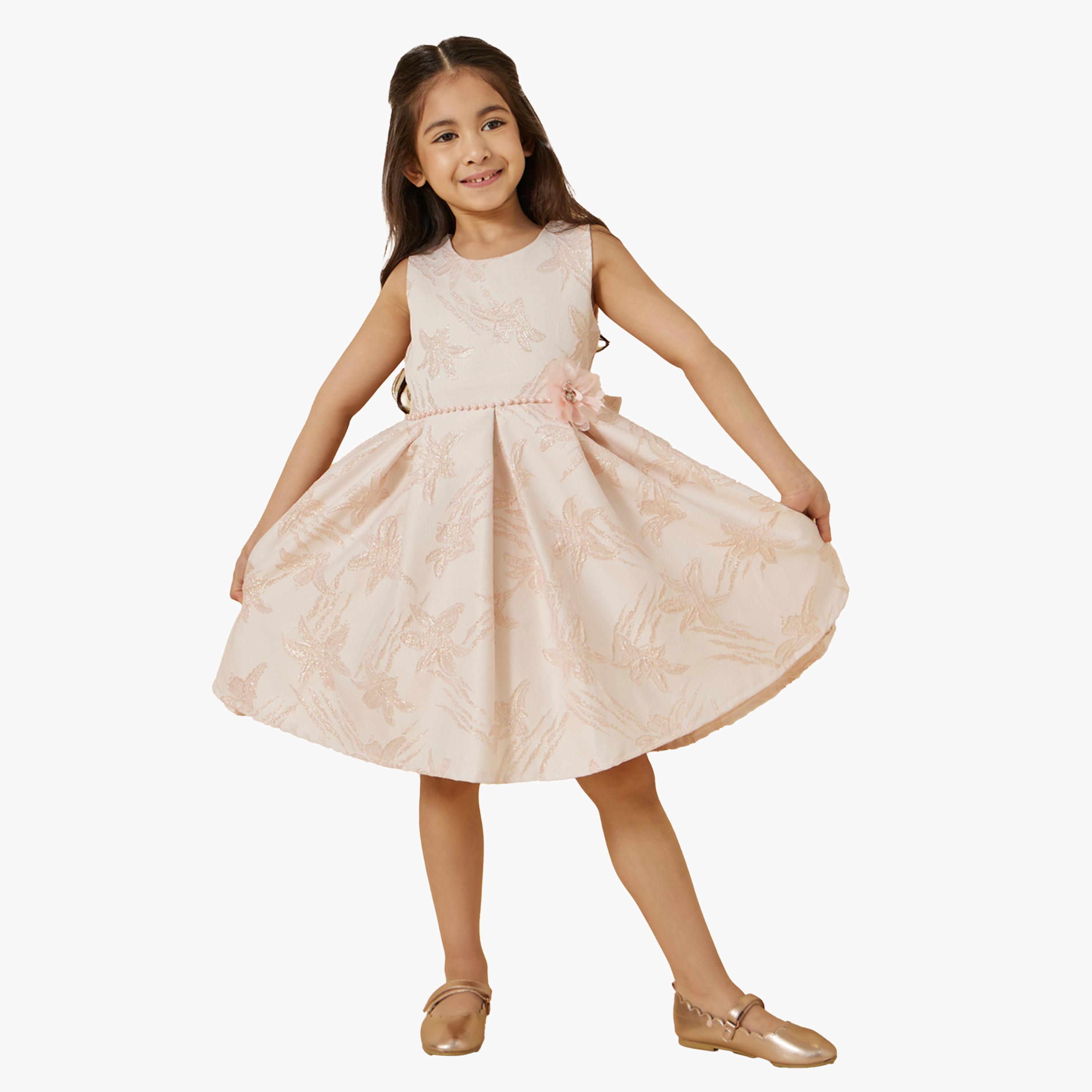 ستايلي-  فستان مزين بثنيات وواسع من الأسفل-girls-clothing-dressesandjumpsuits-image-2