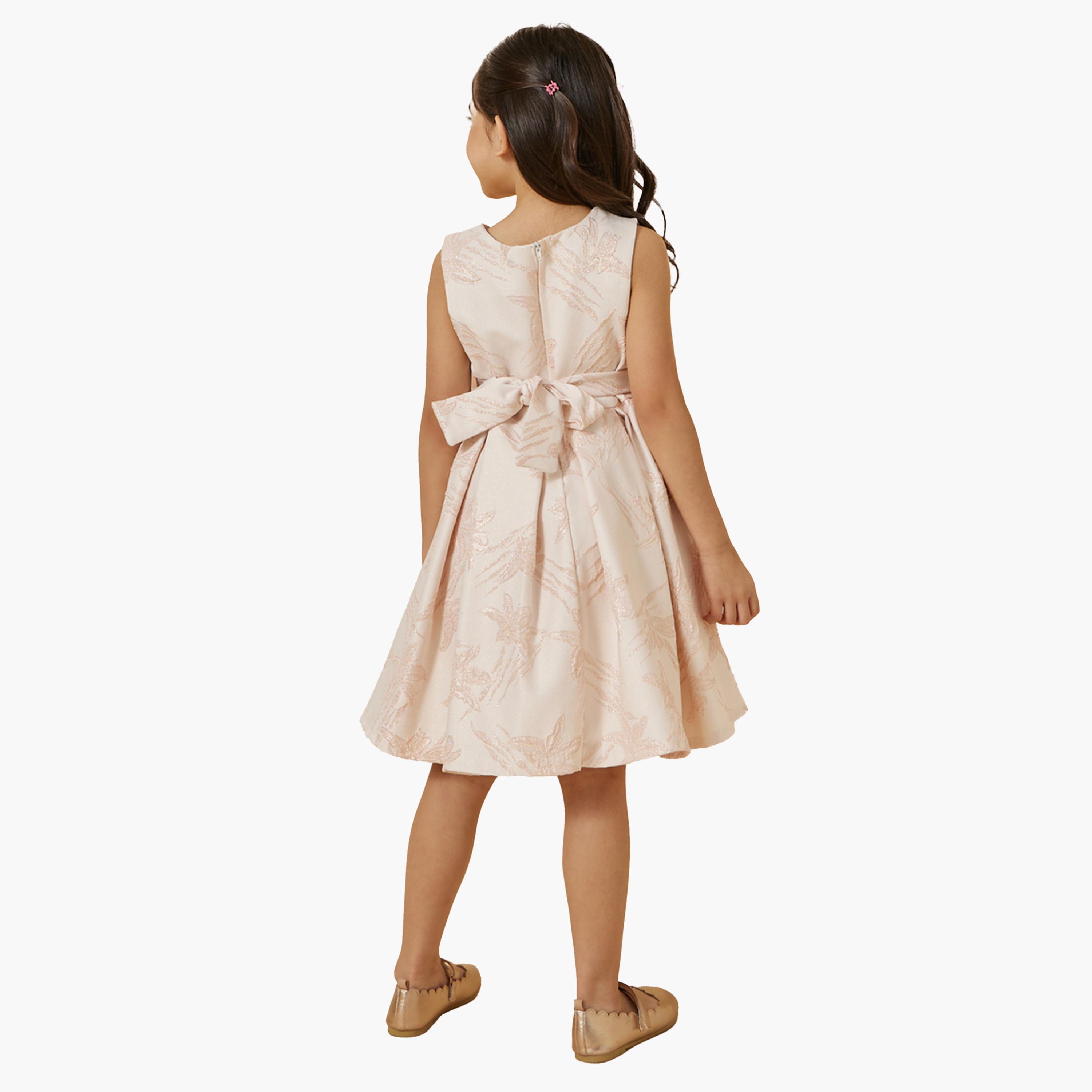 ستايلي-  فستان مزين بثنيات وواسع من الأسفل-girls-clothing-dressesandjumpsuits-image-5