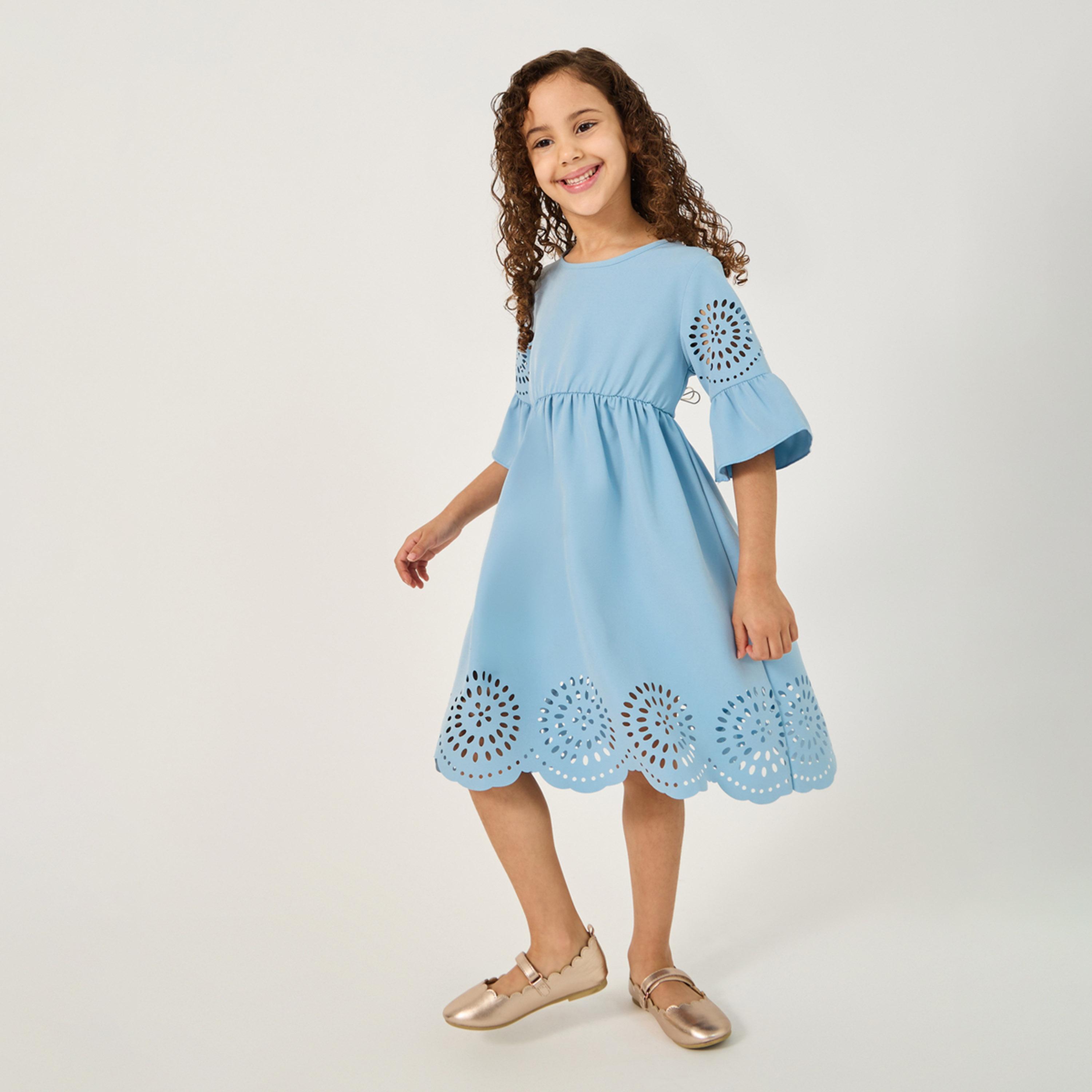 ستايلي - فستان بتصميم مقطوع بالليزر للبنات الصغيرات-girls-clothing-dressesandjumpsuits-image-2