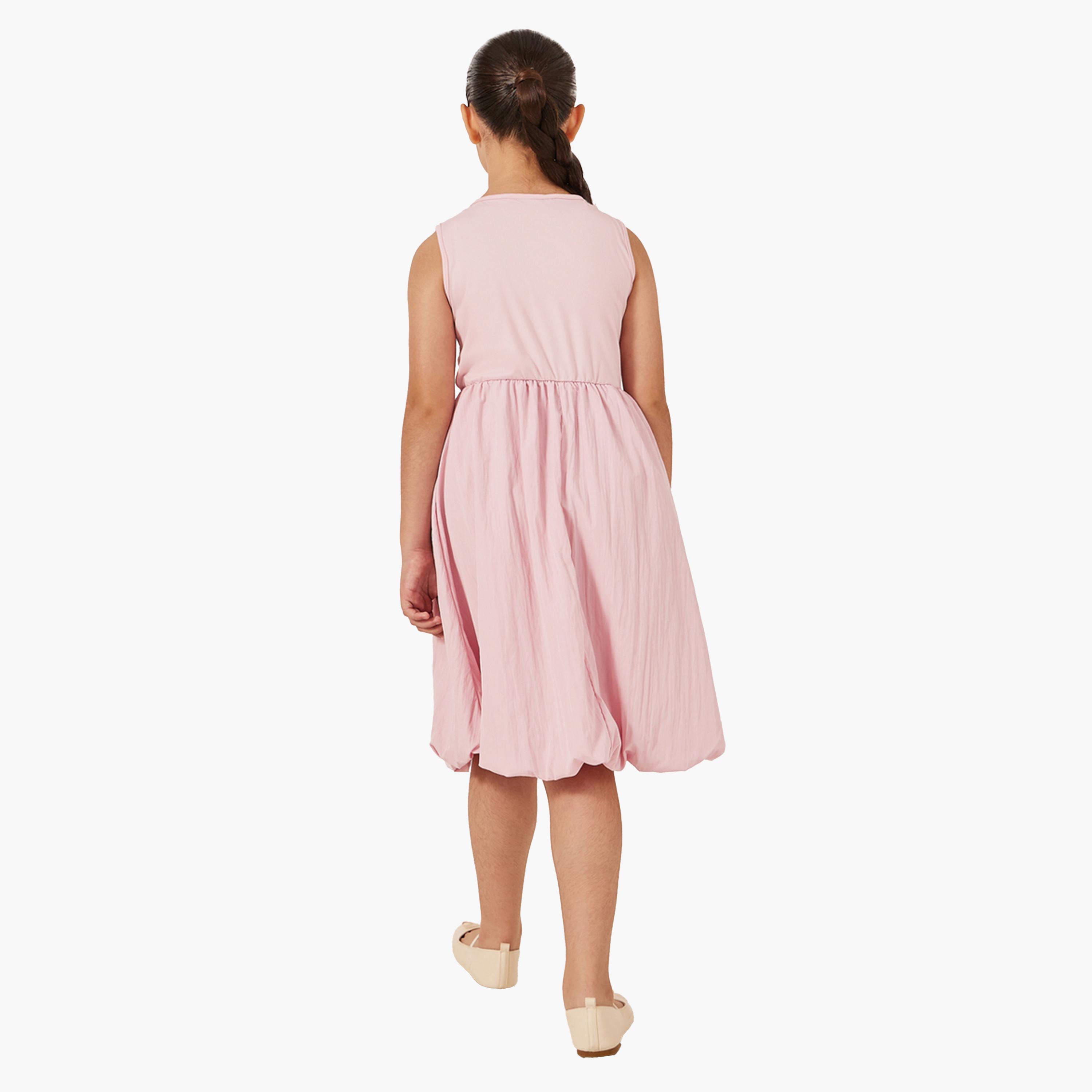 ستايلي - فستان بالون سادة بدون أكمام مع تفاصيل مجمعة-girls-clothing-dressesandjumpsuits-image-4