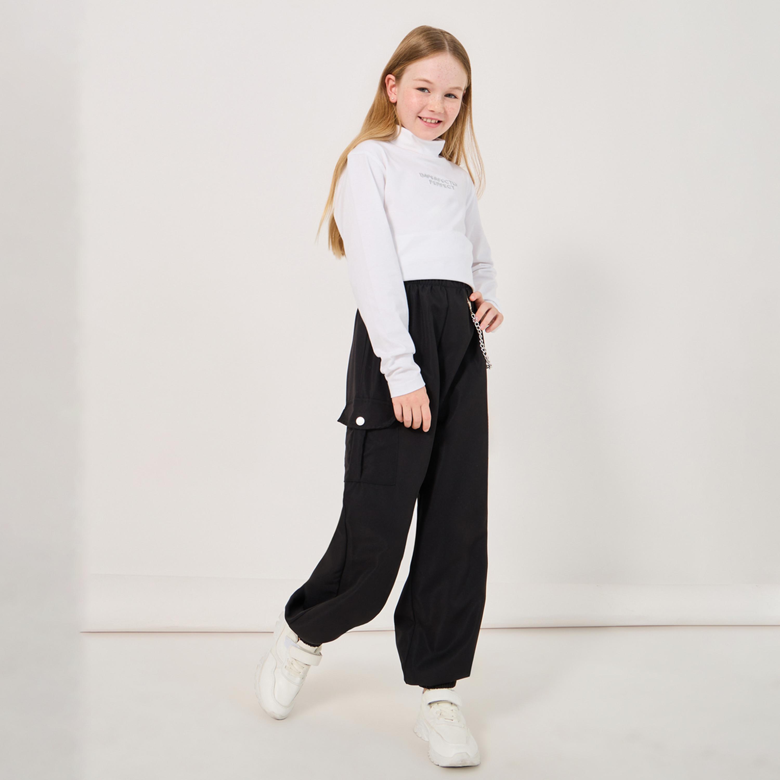 Styli Solid Cargo Pocket Pants With Chain Detail-girls-clothing-bottoms-trousers-image-2