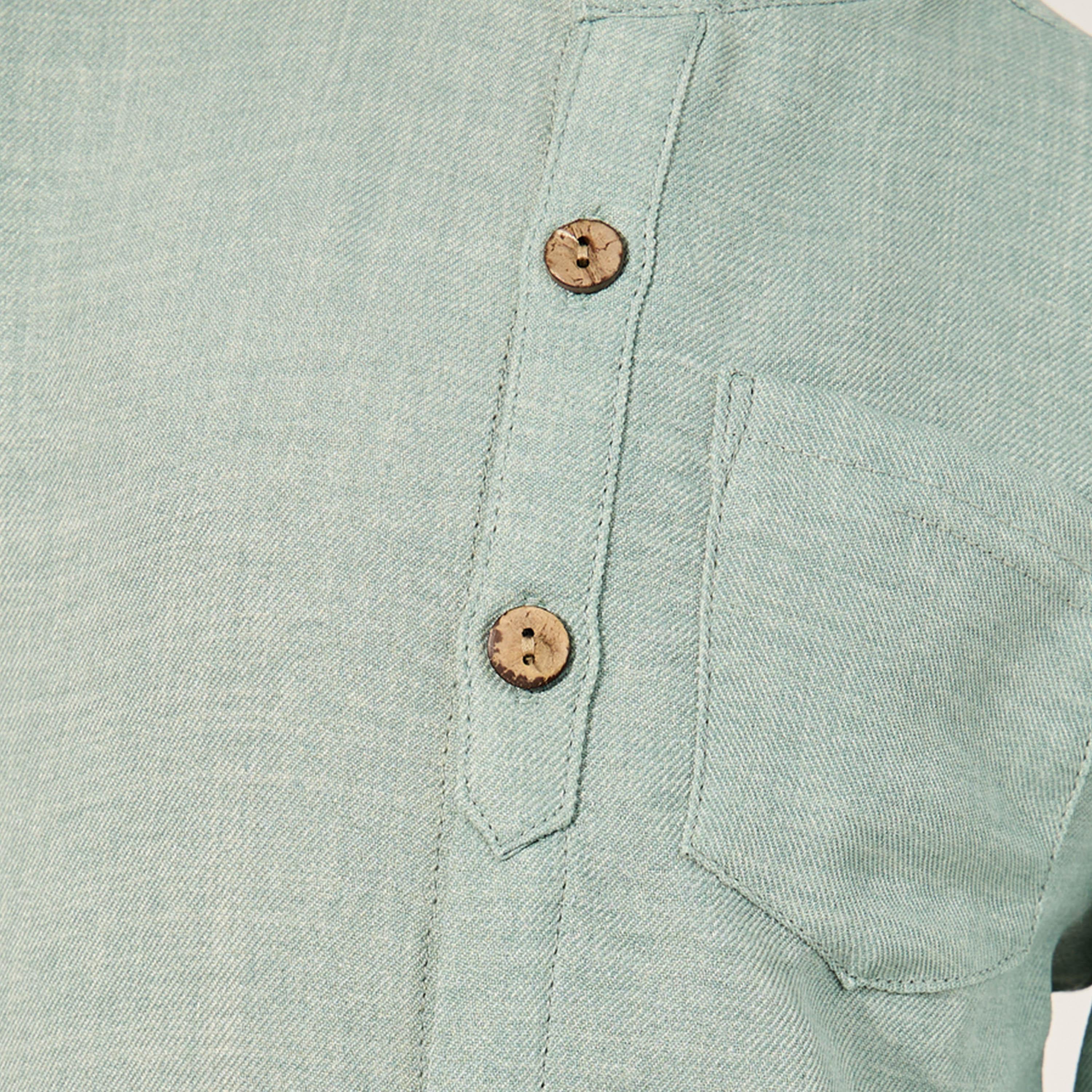 ستايلي - قميص سادة بياقة ماندرين وجيب-boys-clothing-shirts-image-3
