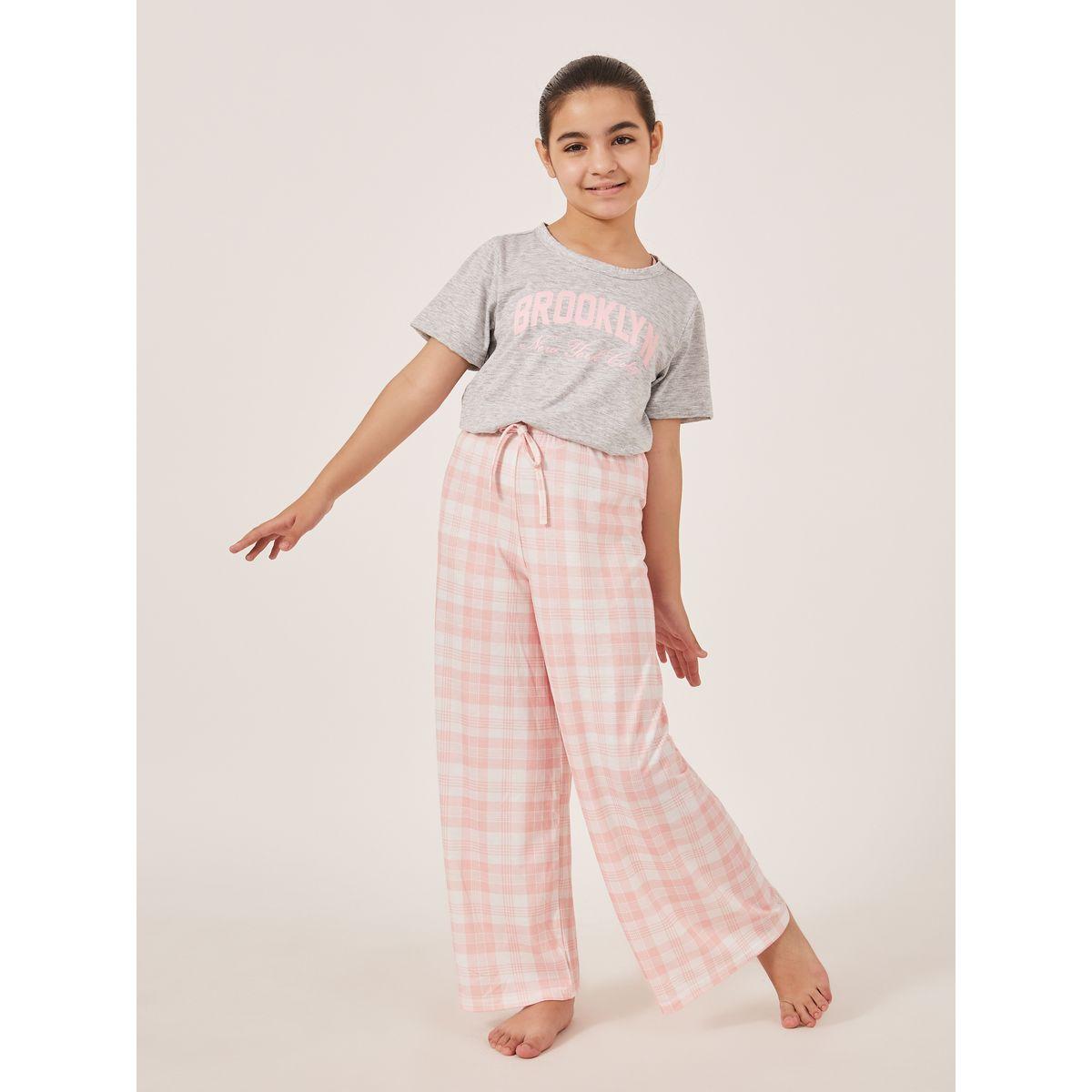 طقم بيجاما من بنطال وتيشيرت بأكمام قصيرة-girls-clothing-nightwear-image-6