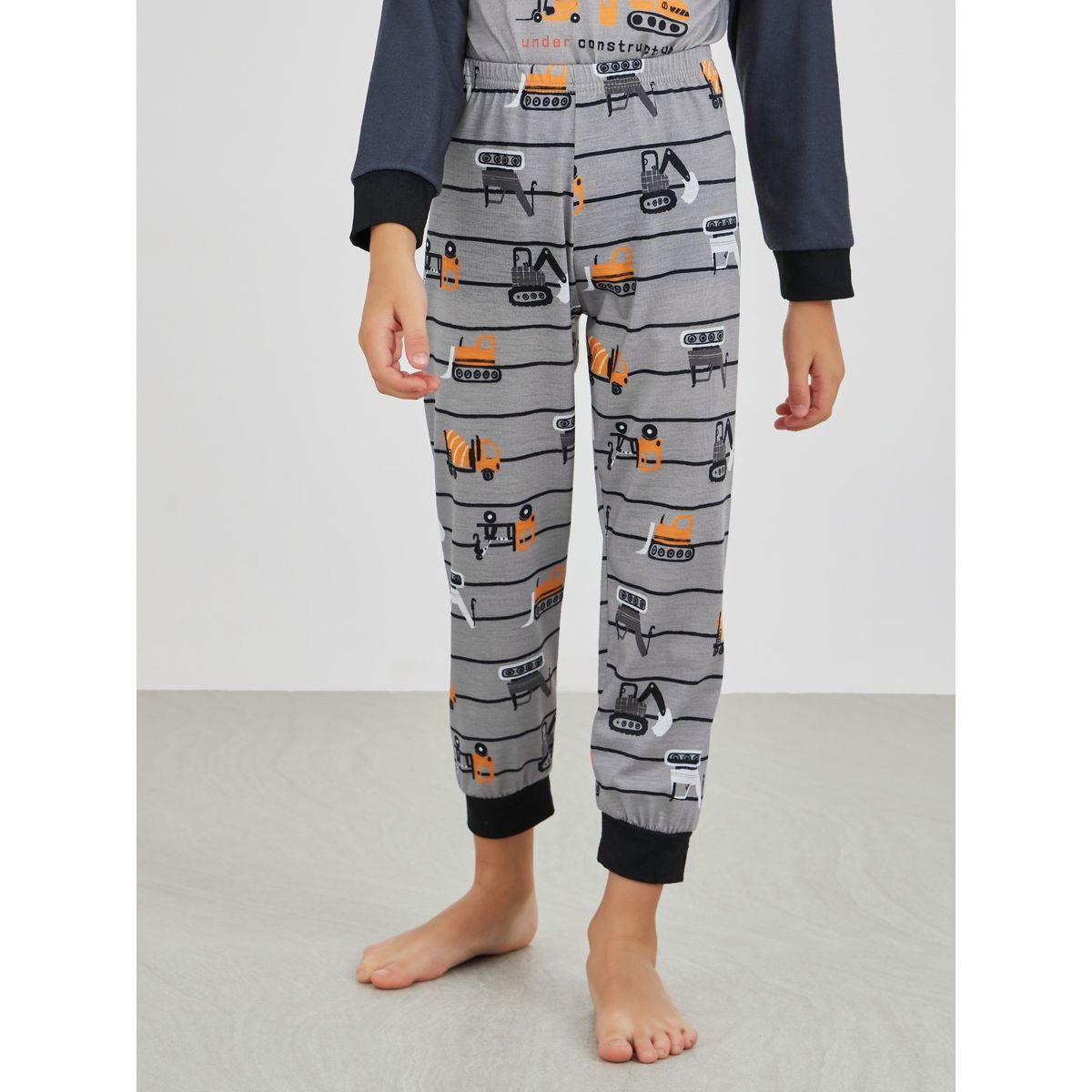 طقم بيجاما من بنطال وتيشيرت بطبعة جرافيك-boys-clothing-nightwear-image-5
