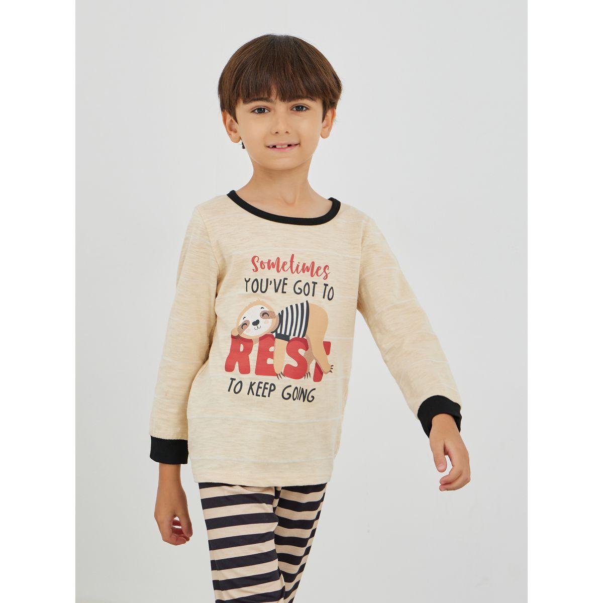 طقم بيجاما من بنطال وتيشيرت بطبعة جرافيك-boys-clothing-nightwear-image-2