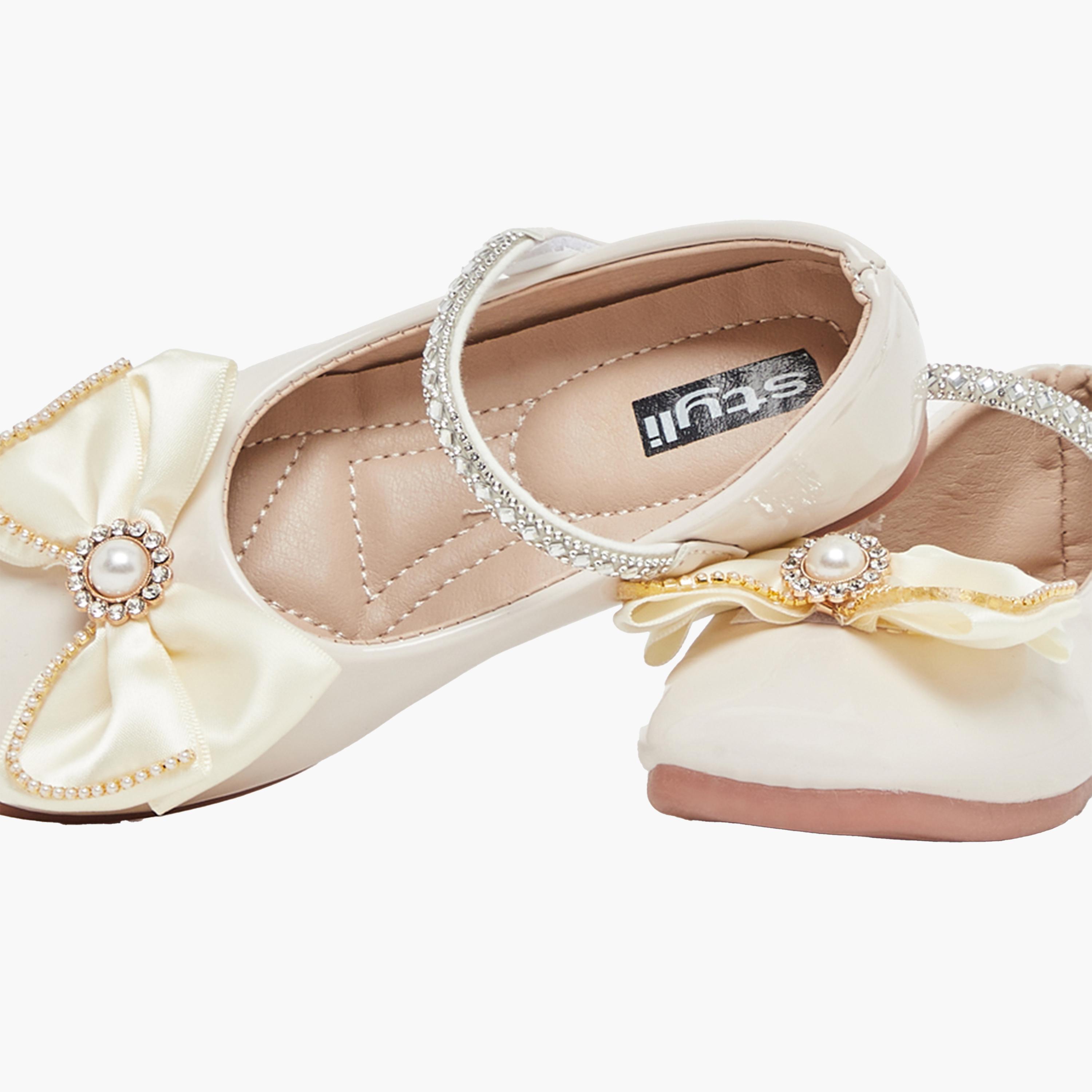 ستايلي-  حذاء باليرينا مزين بأصابع مستديرة وتفاصيل فيونكة-girls-shoes-ballerinas-image-3