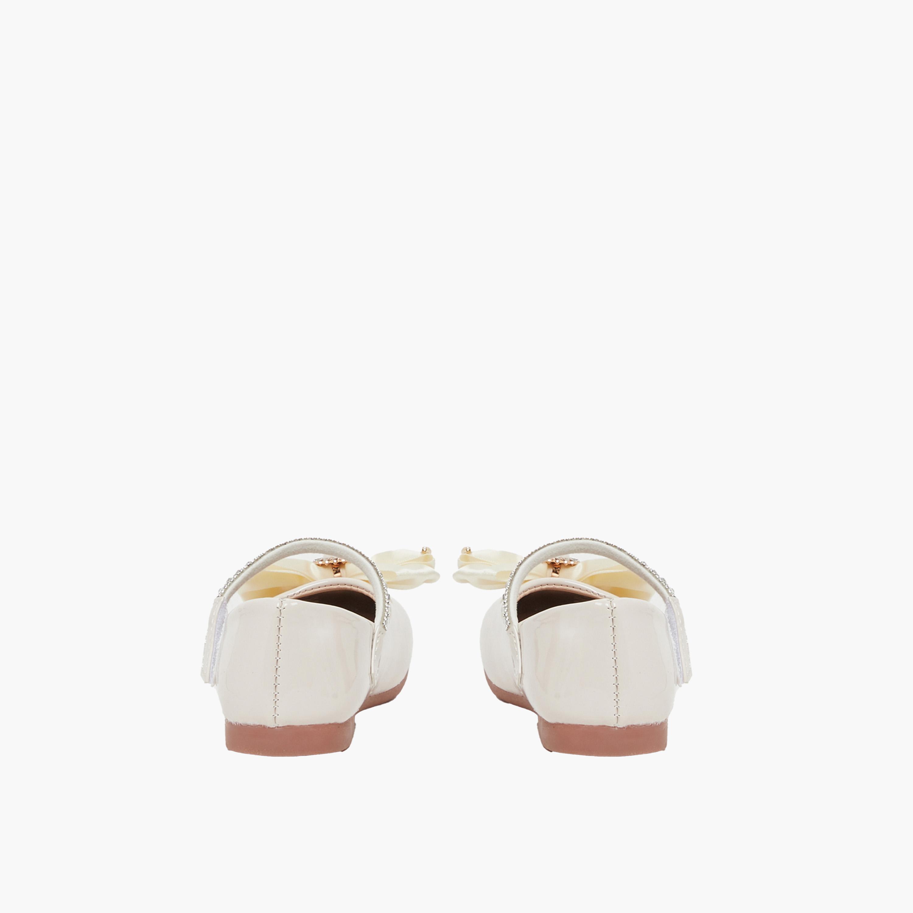 ستايلي-  حذاء باليرينا مزين بأصابع مستديرة وتفاصيل فيونكة-girls-shoes-ballerinas-image-4