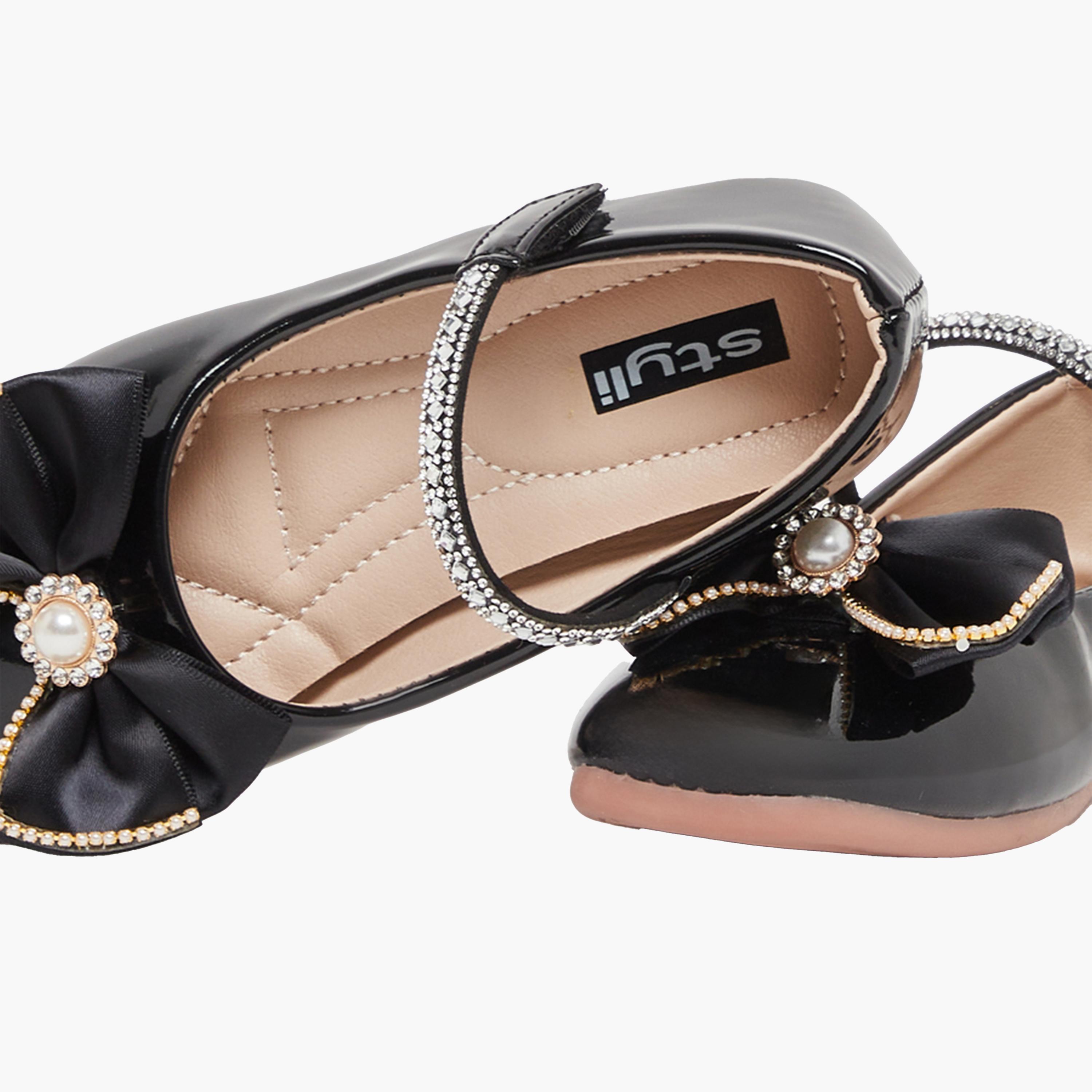 ستايلي-  حذاء باليرينا مزين بأصابع مستديرة وتفاصيل فيونكة-girls-shoes-ballerinas-image-3