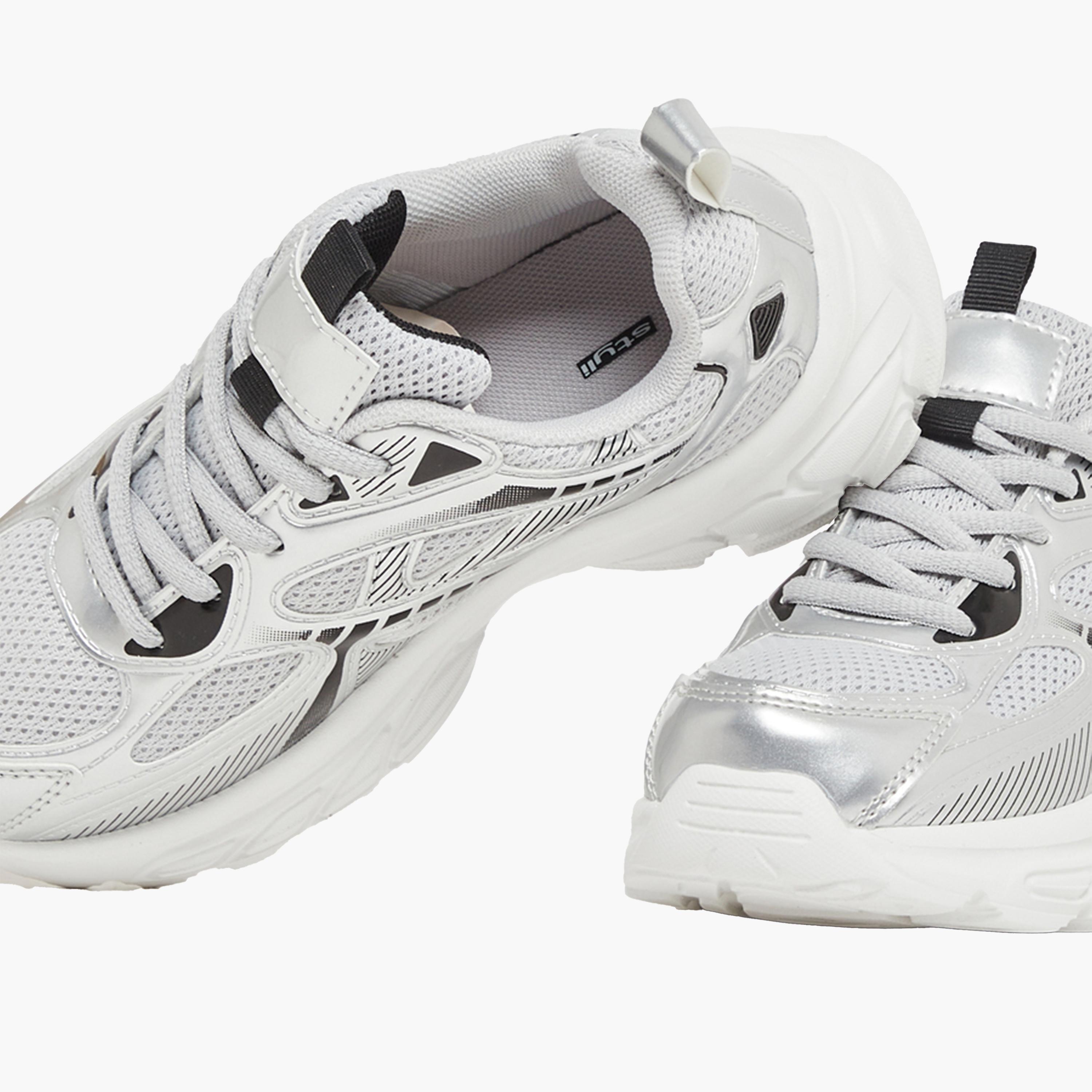 ستايلي-  حذاء رياضي برباط ونعل سميك-girls-shoes-sneakers-image-3