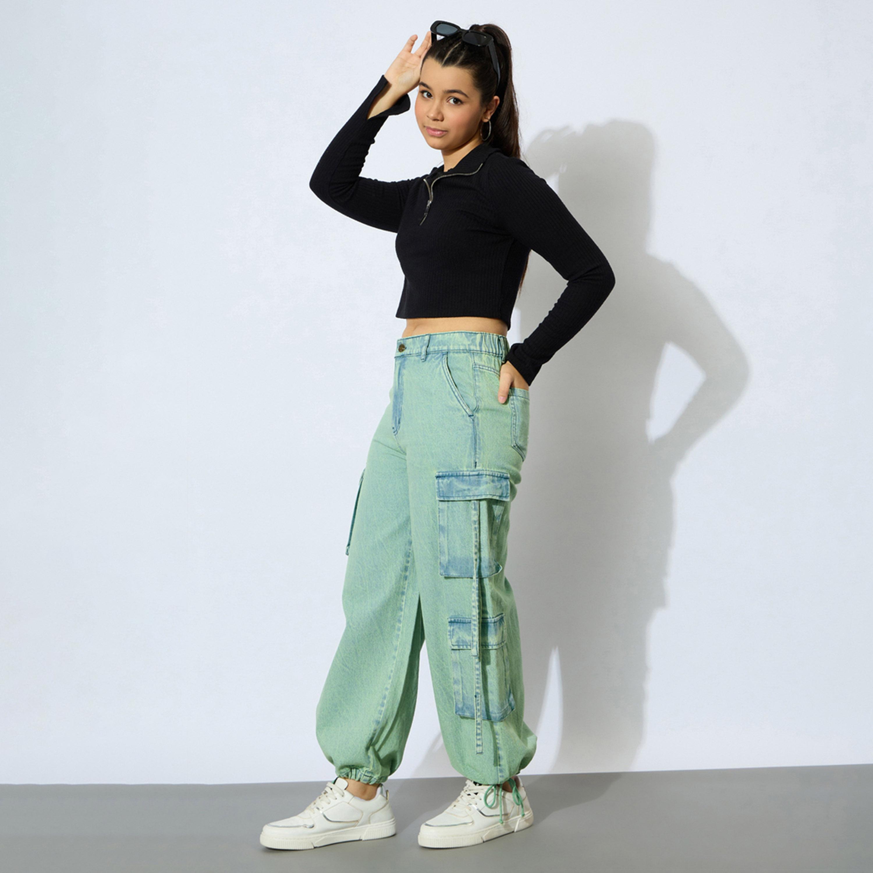 نوه-فوه × ستايلي - بنطال جينز كارغو من قماش الدنيم مع كسرة ولون أصفر باهت-girls-clothing-bottoms-jeansandjeggings-image-2