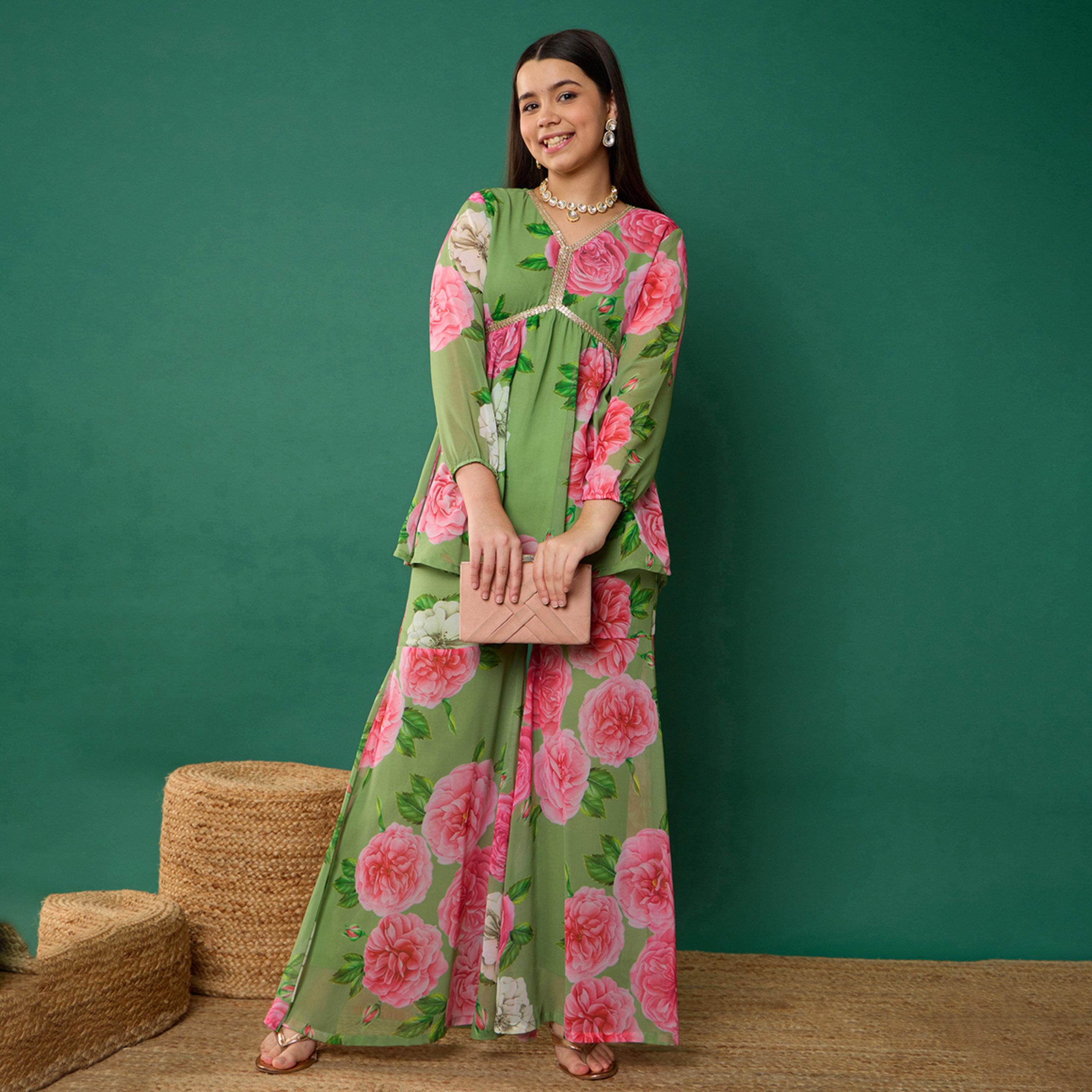 نوه-فوه × ستايلي - بلوزة موردة بفتحة جانبية وبنطال شارارا - أخضر-girls-clothing-setsandcoords-image-1
